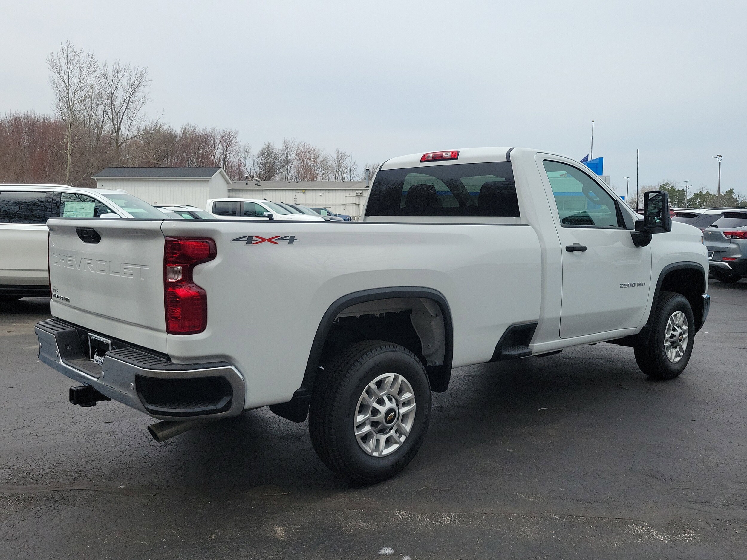 2025 Chevrolet Silverado 2500HD photo 3