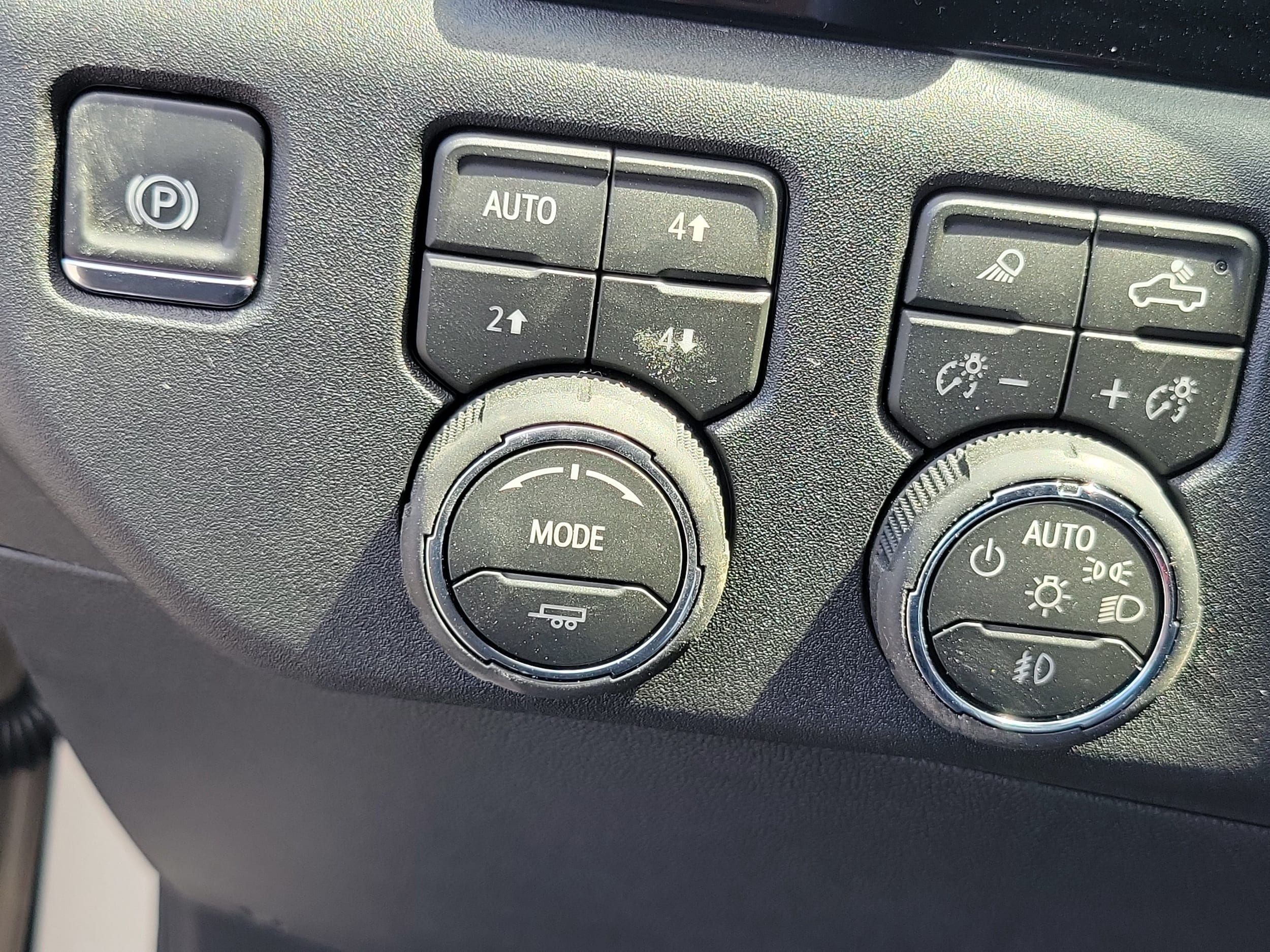 2026 Chevrolet Silverado 1500 High Country - Photo 13