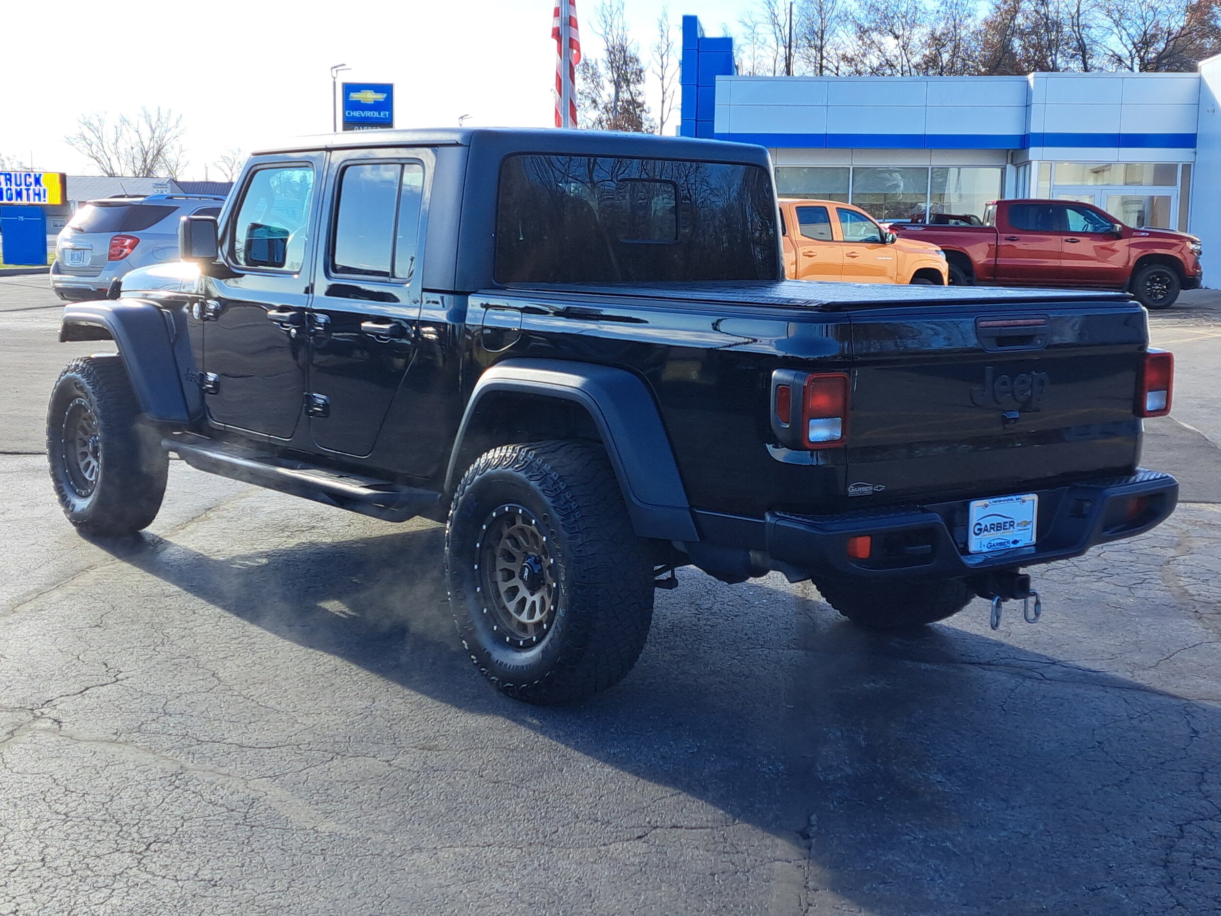 2020 Jeep Gladiator Sport S photo 3