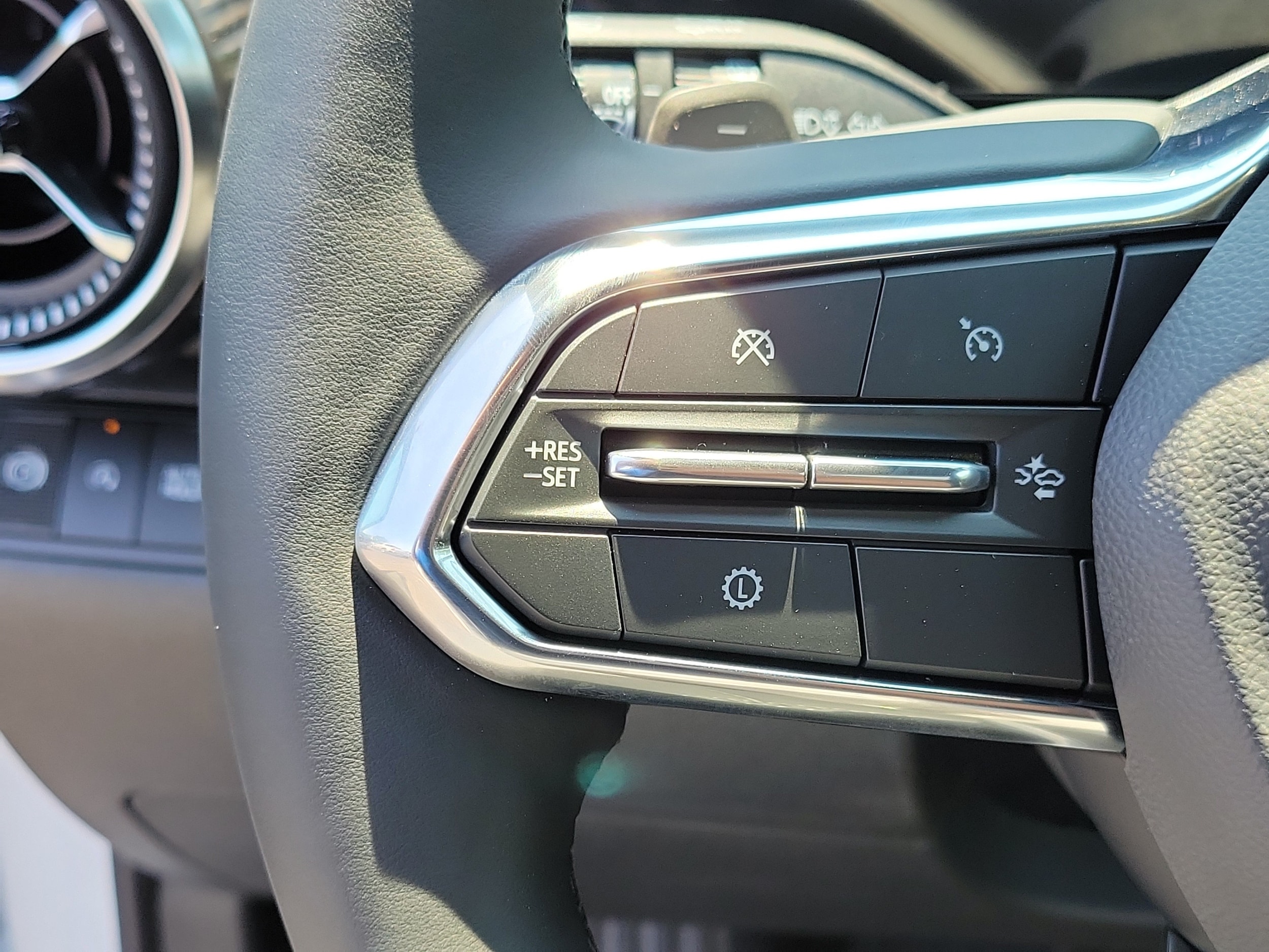 2027 Chevrolet Equinox LT - Photo 12