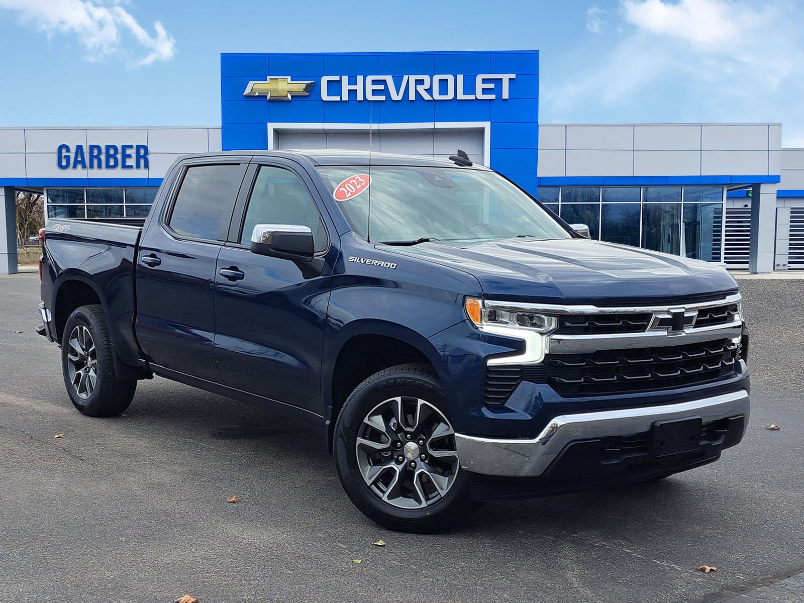 2023 Chevrolet Silverado 1500 LT's photo