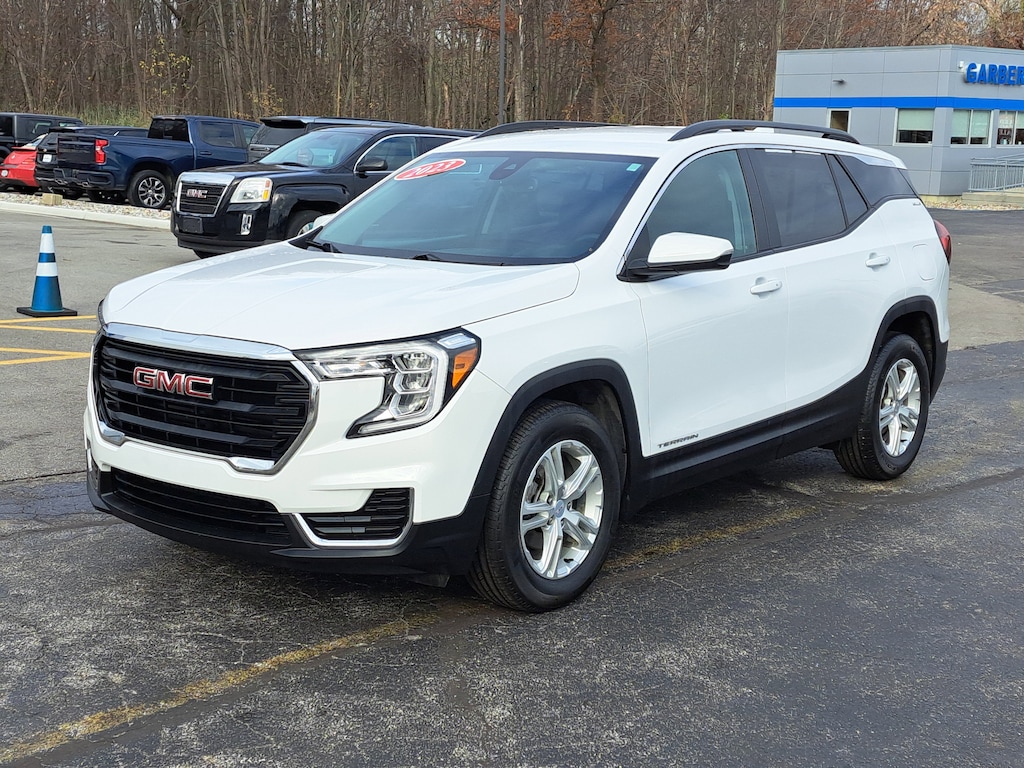 Used 2023 GMC Terrain SLE SUV