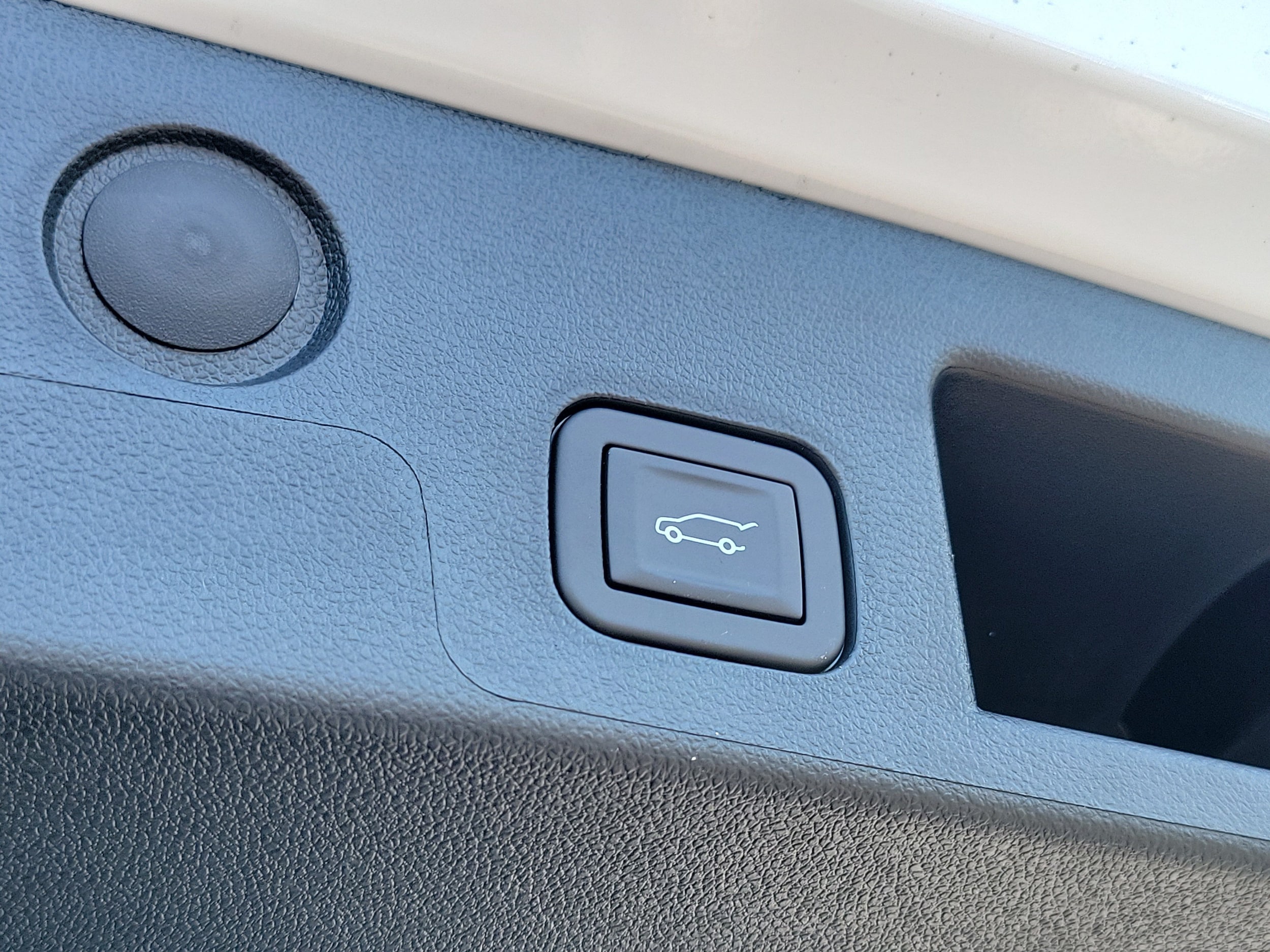 2027 Chevrolet Equinox LT - Photo 29