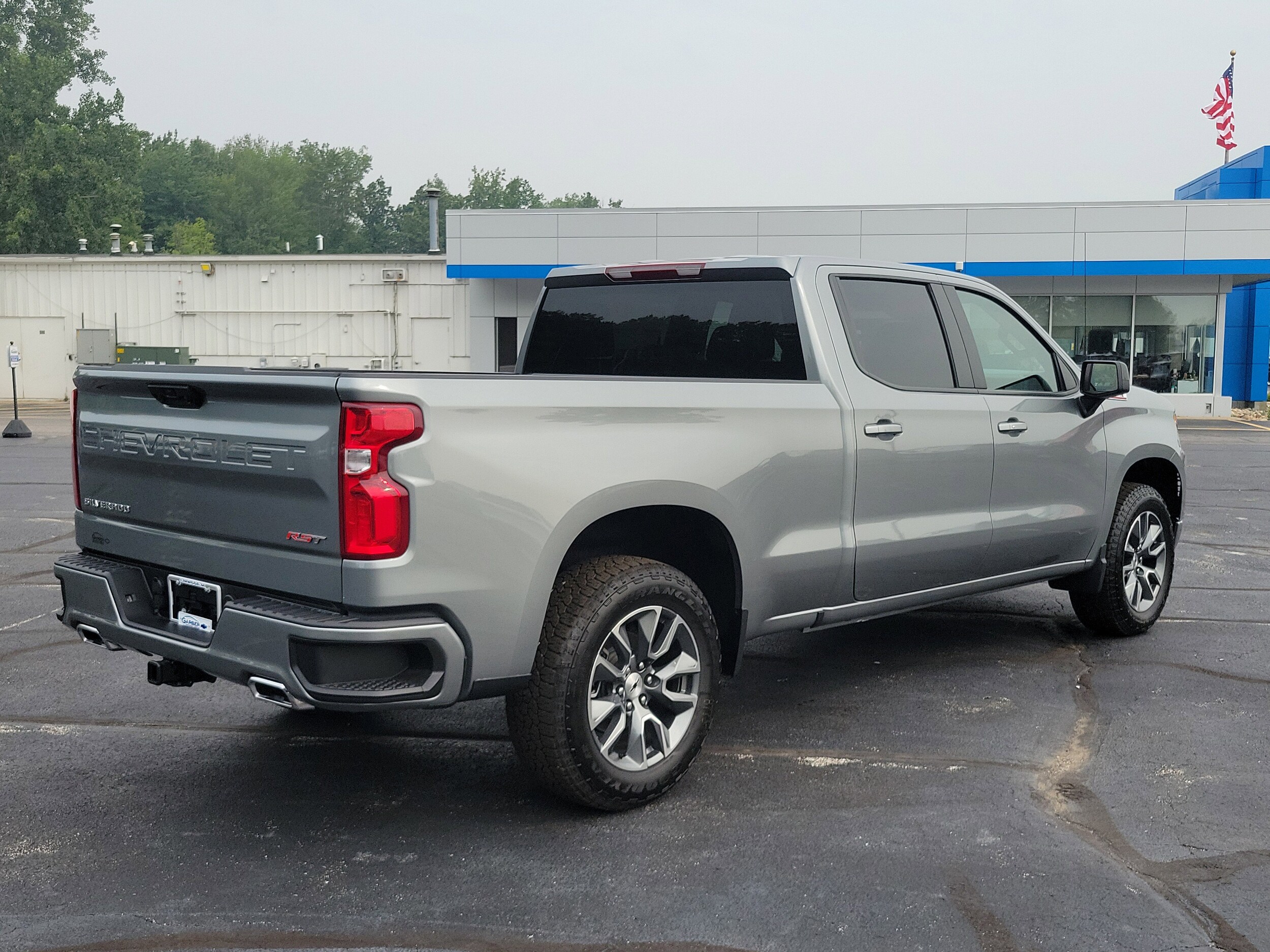 2026 Chevrolet Silverado 1500 RST photo 3
