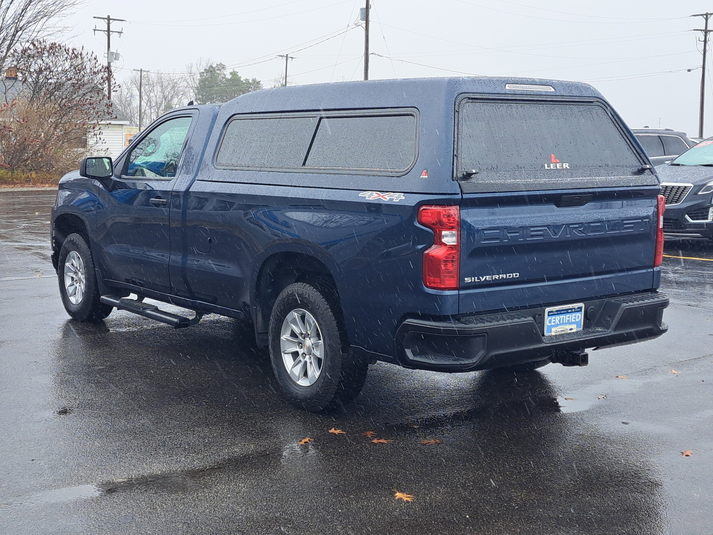 2021 Chevrolet Silverado 1500 photo 2