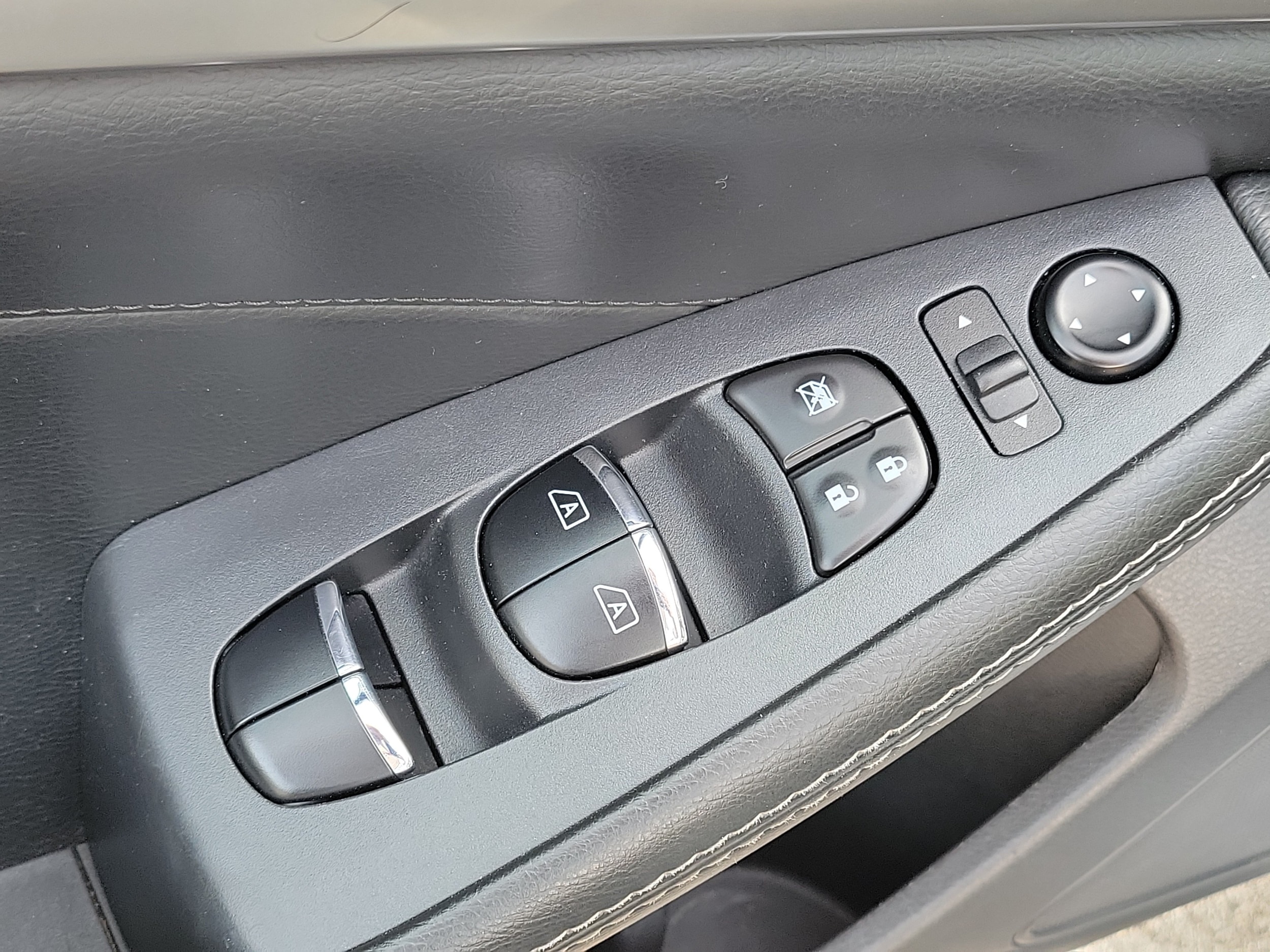 2023 Nissan Maxima SL - Photo 21