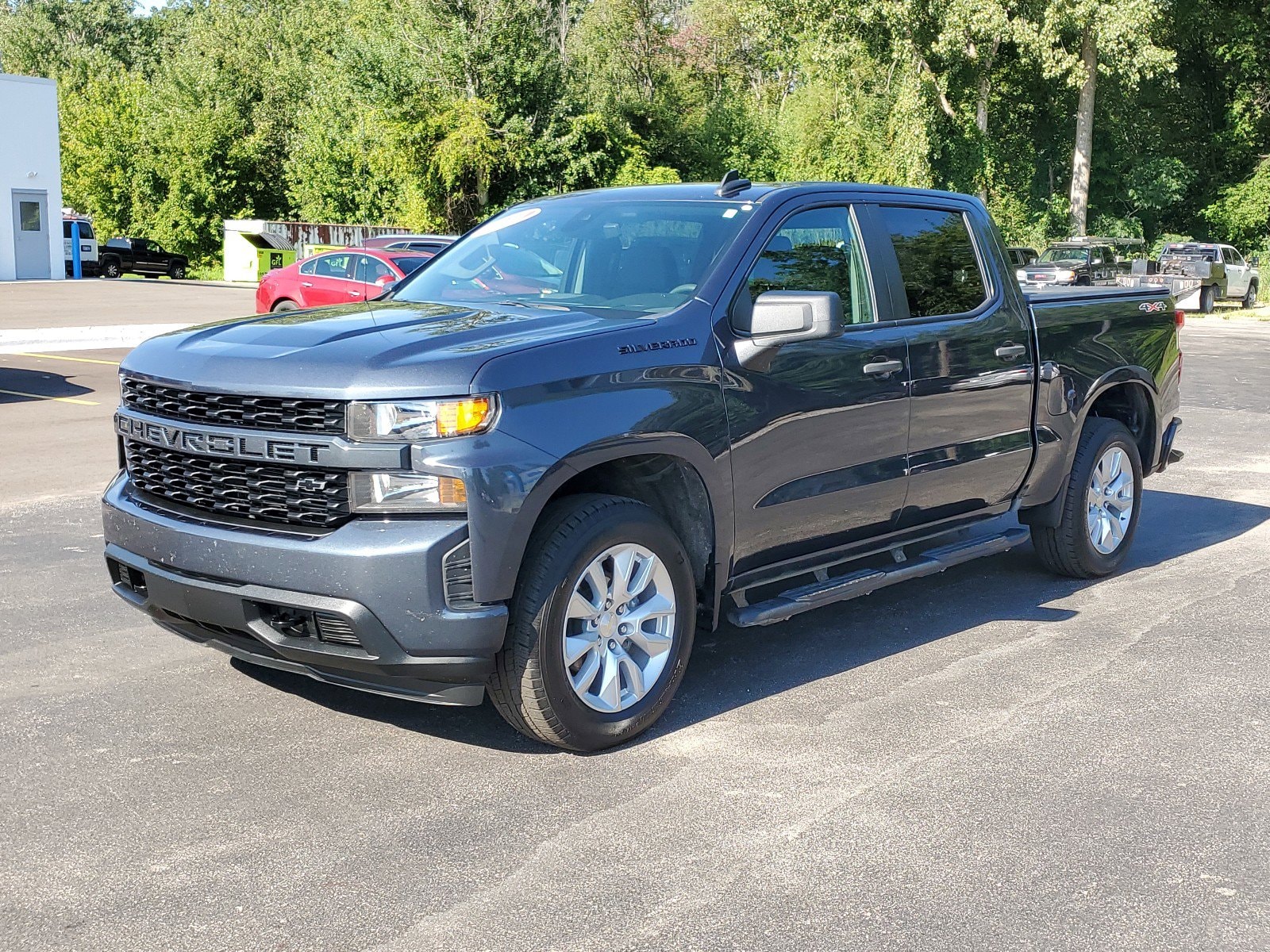 Certified 2021 Chevrolet Silverado 1500 Custom with VIN 1GCPYBEKXMZ249260 for sale in Linwood, MI