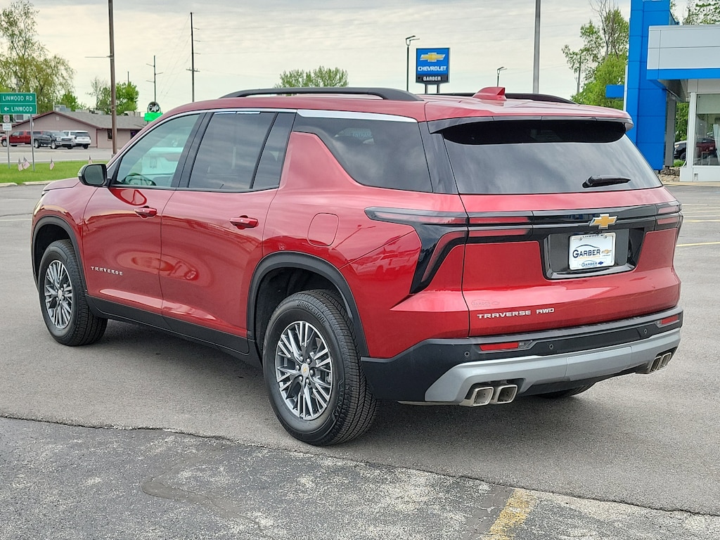 Used 2026 Chevrolet Traverse LT SUV