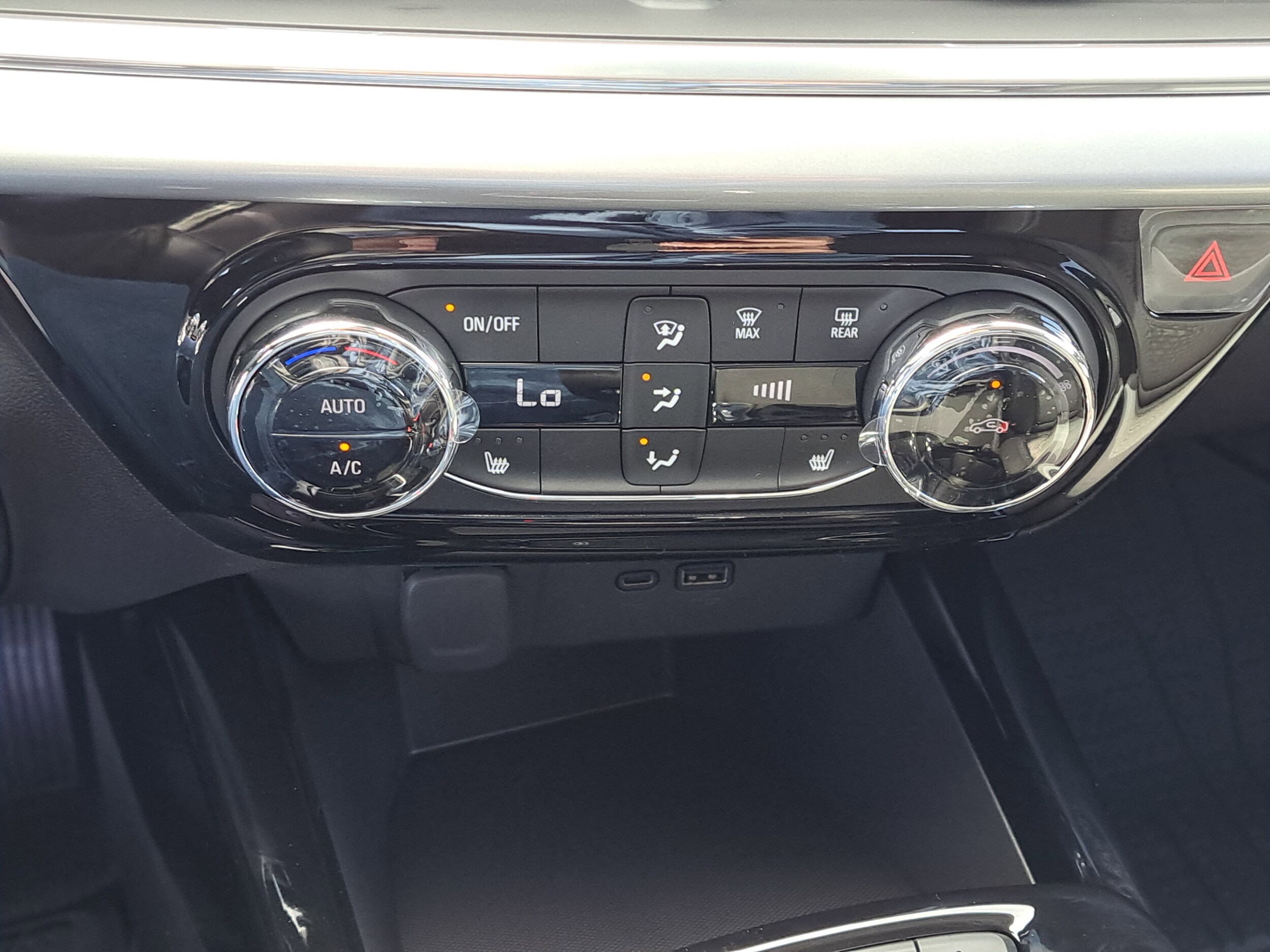 2026 Chevrolet Trax LT - Photo 14