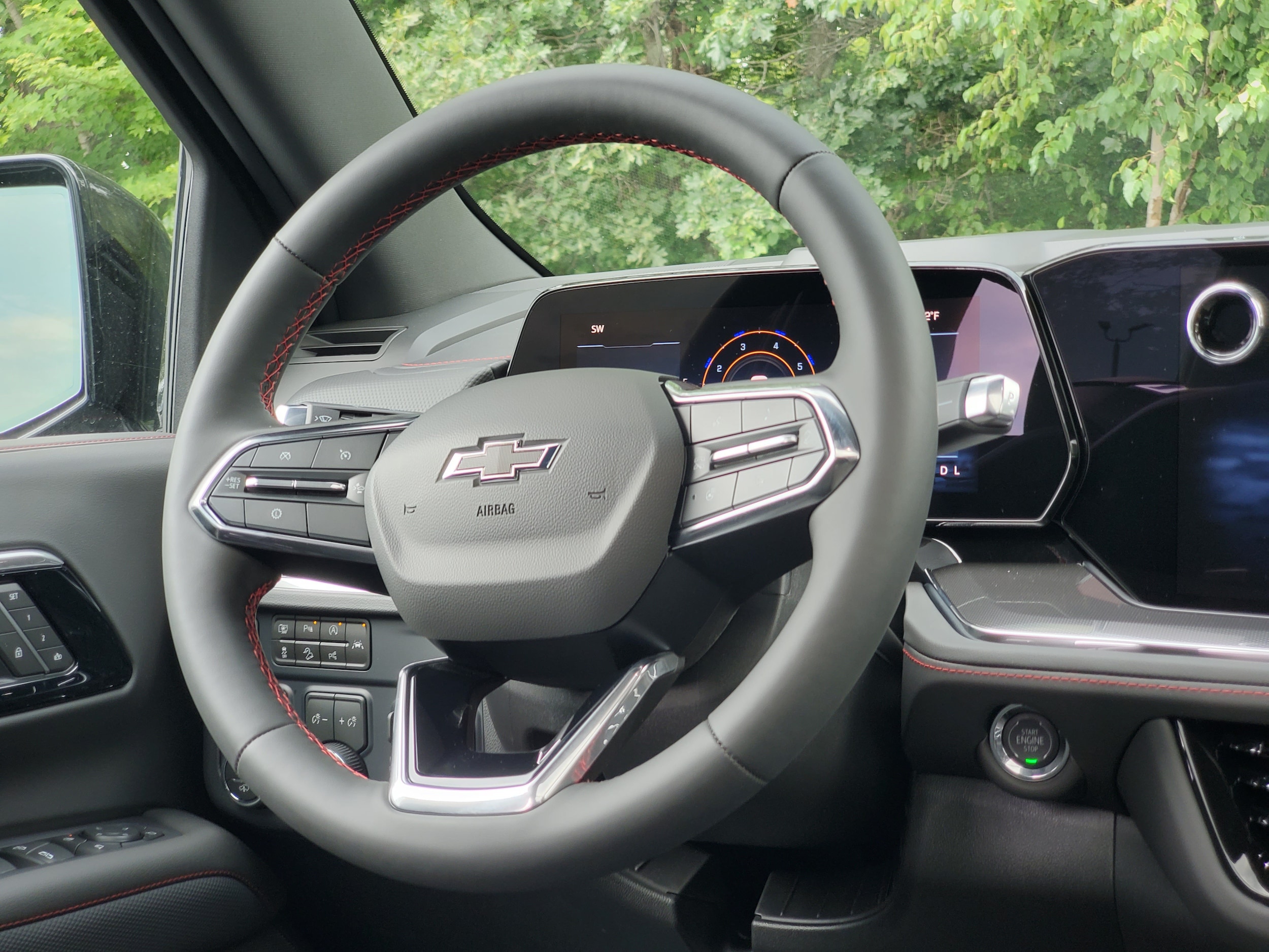 2026 Chevrolet Suburban RST - Photo 25