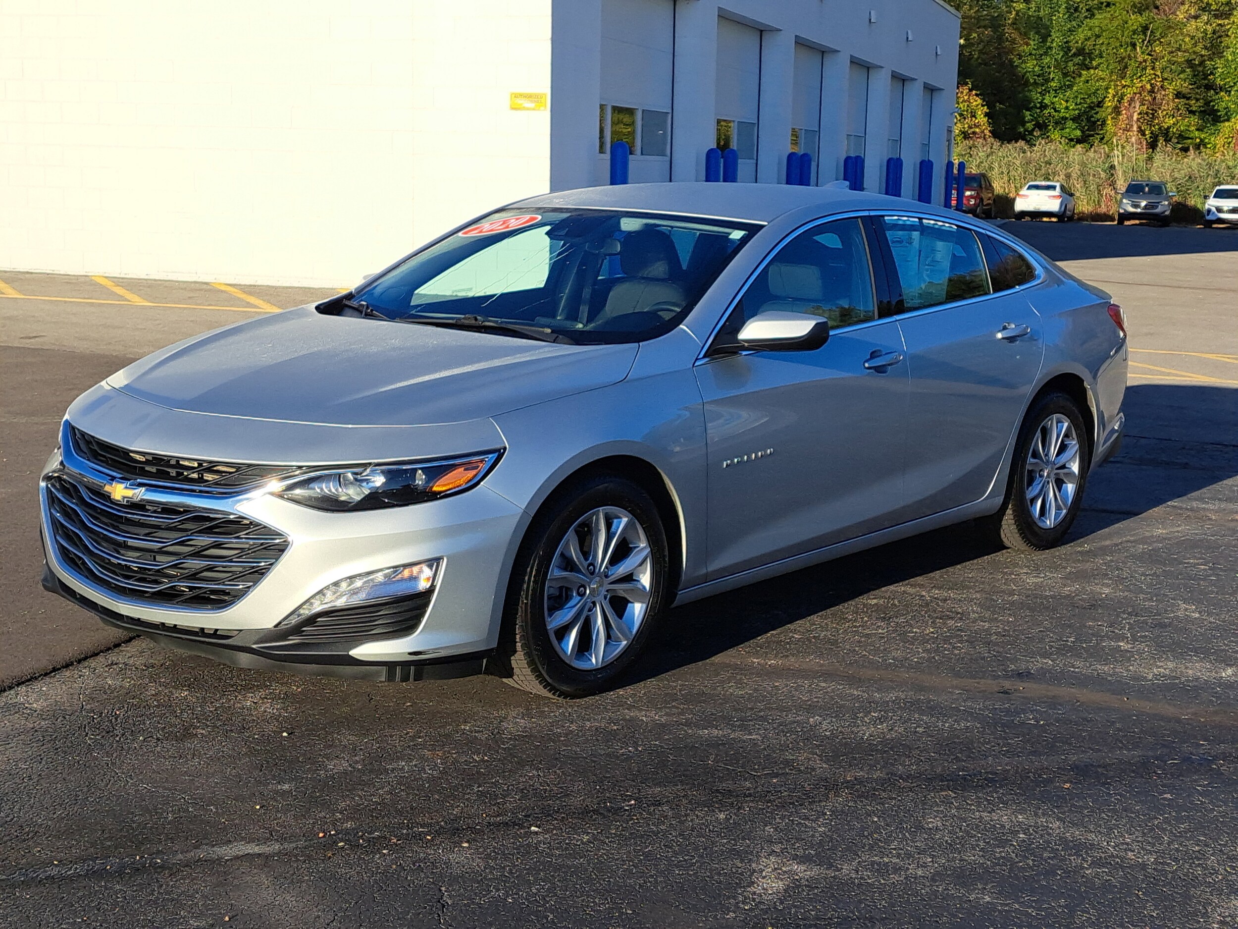 Used 2020 Chevrolet Malibu LT with VIN 1G1ZD5ST8LF136693 for sale in Linwood, MI