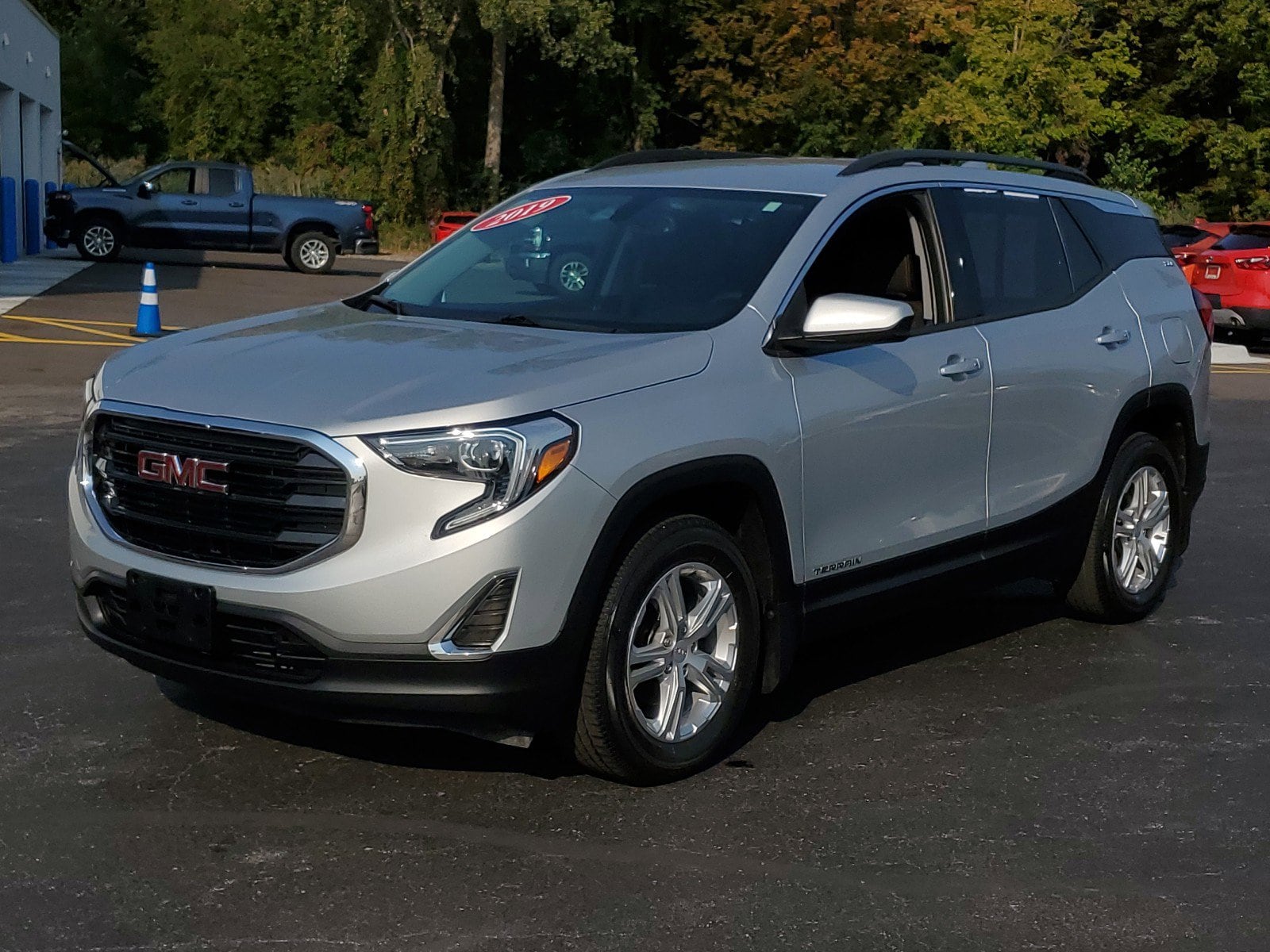 Used 2019 GMC Terrain SLE with VIN 3GKALTEV8KL131124 for sale in Linwood, MI