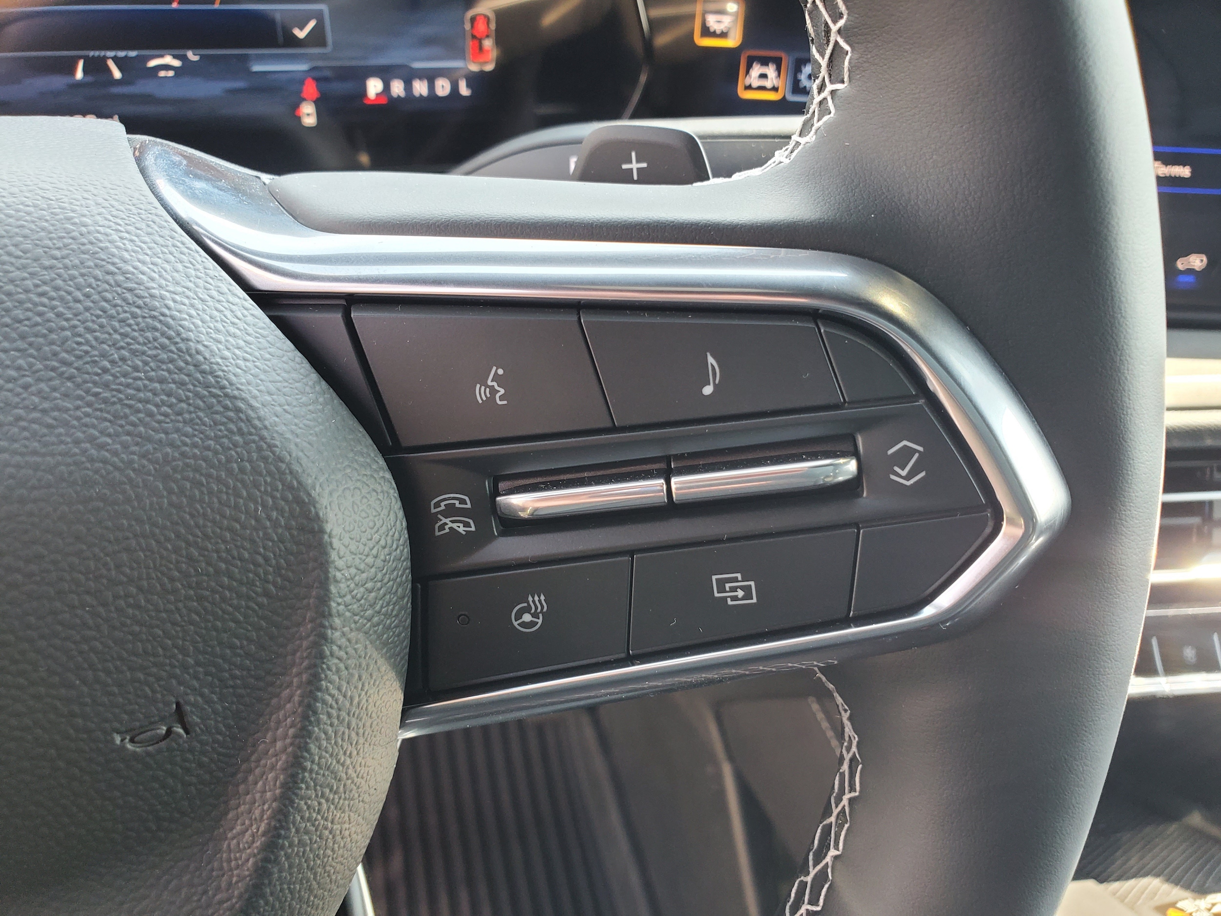 2027 Chevrolet Traverse LT - Photo 10