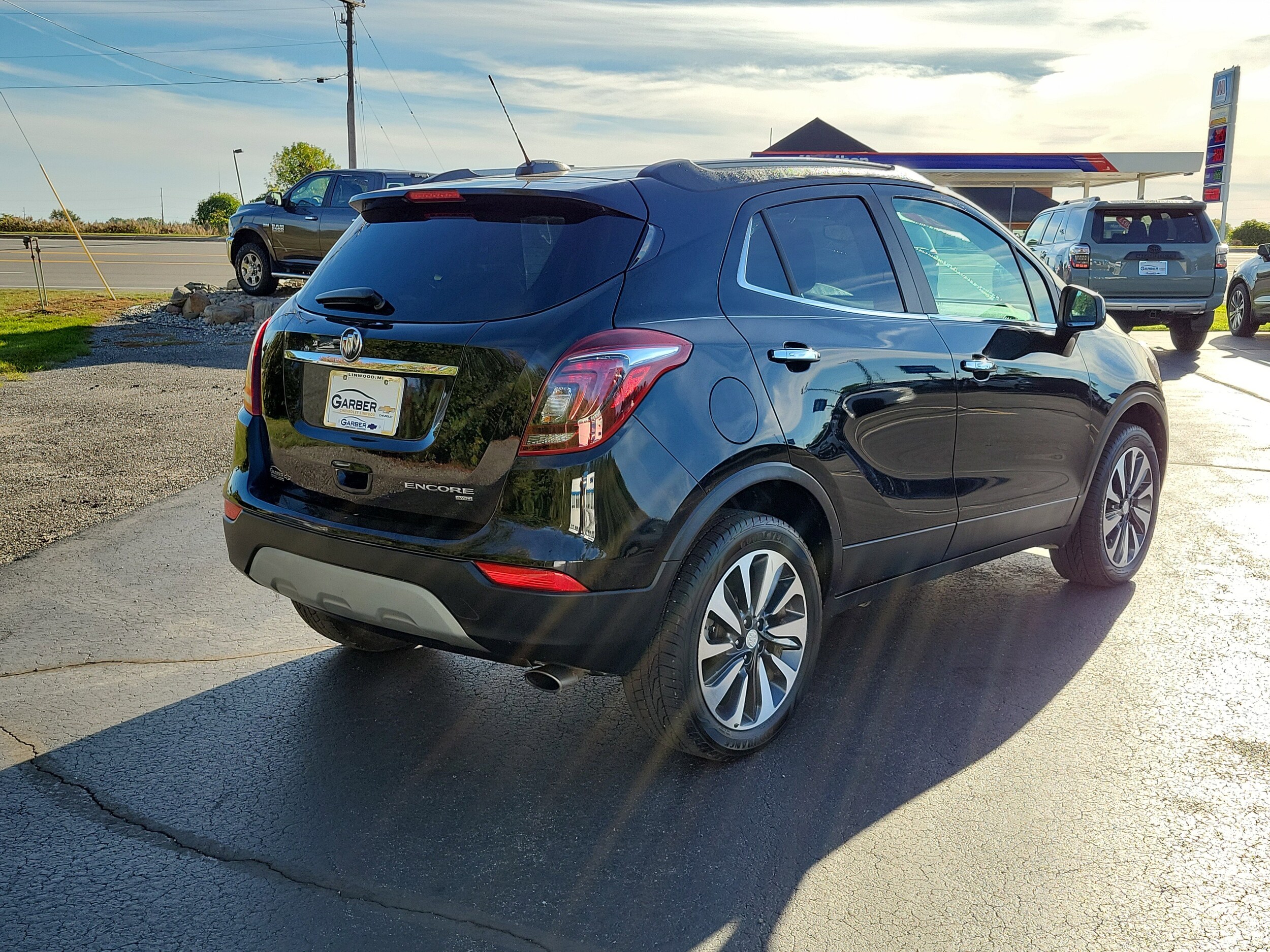 2021 Buick Encore Preferred photo 3