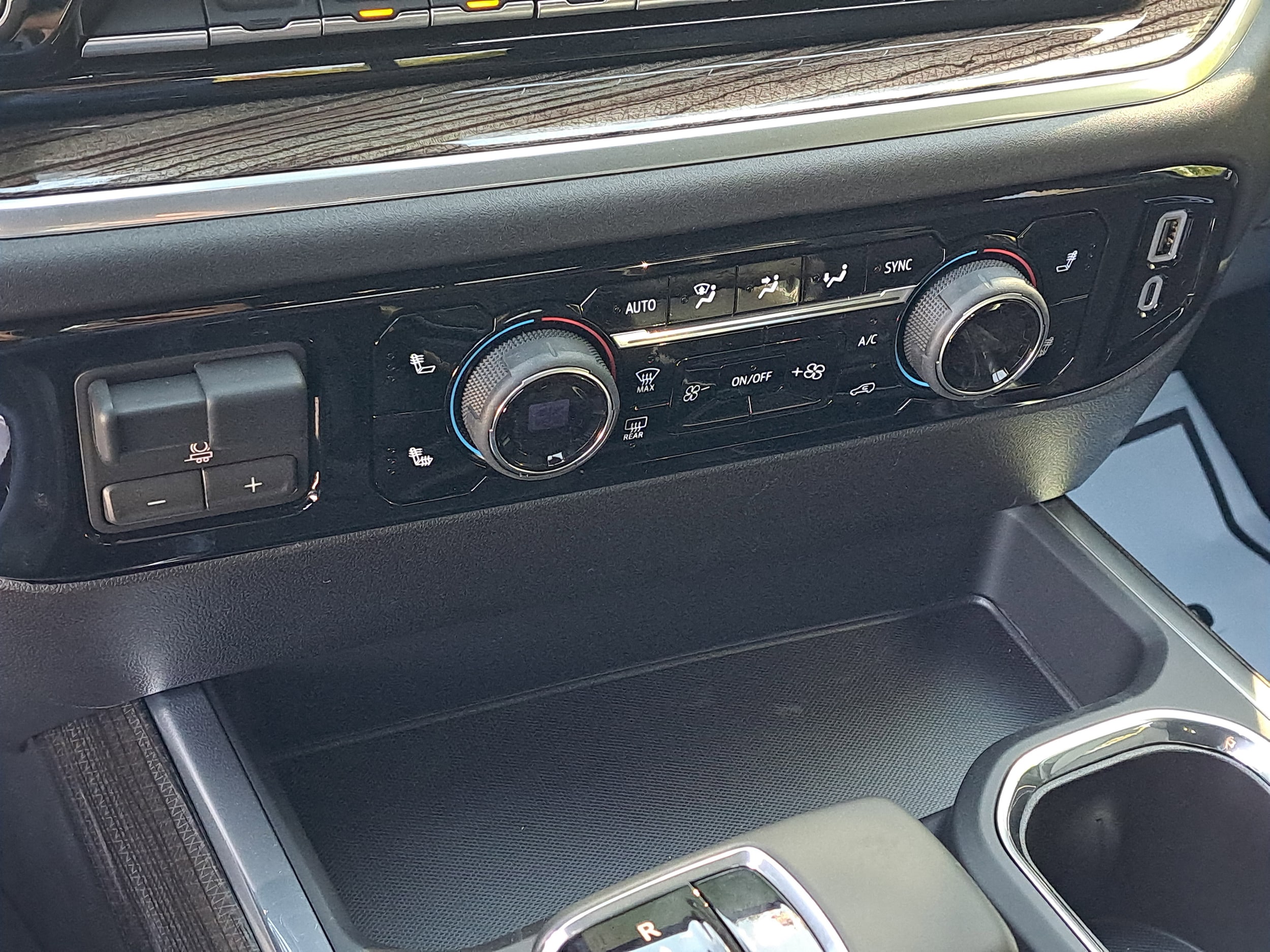 2026 Chevrolet Silverado 1500 RST - Photo 18