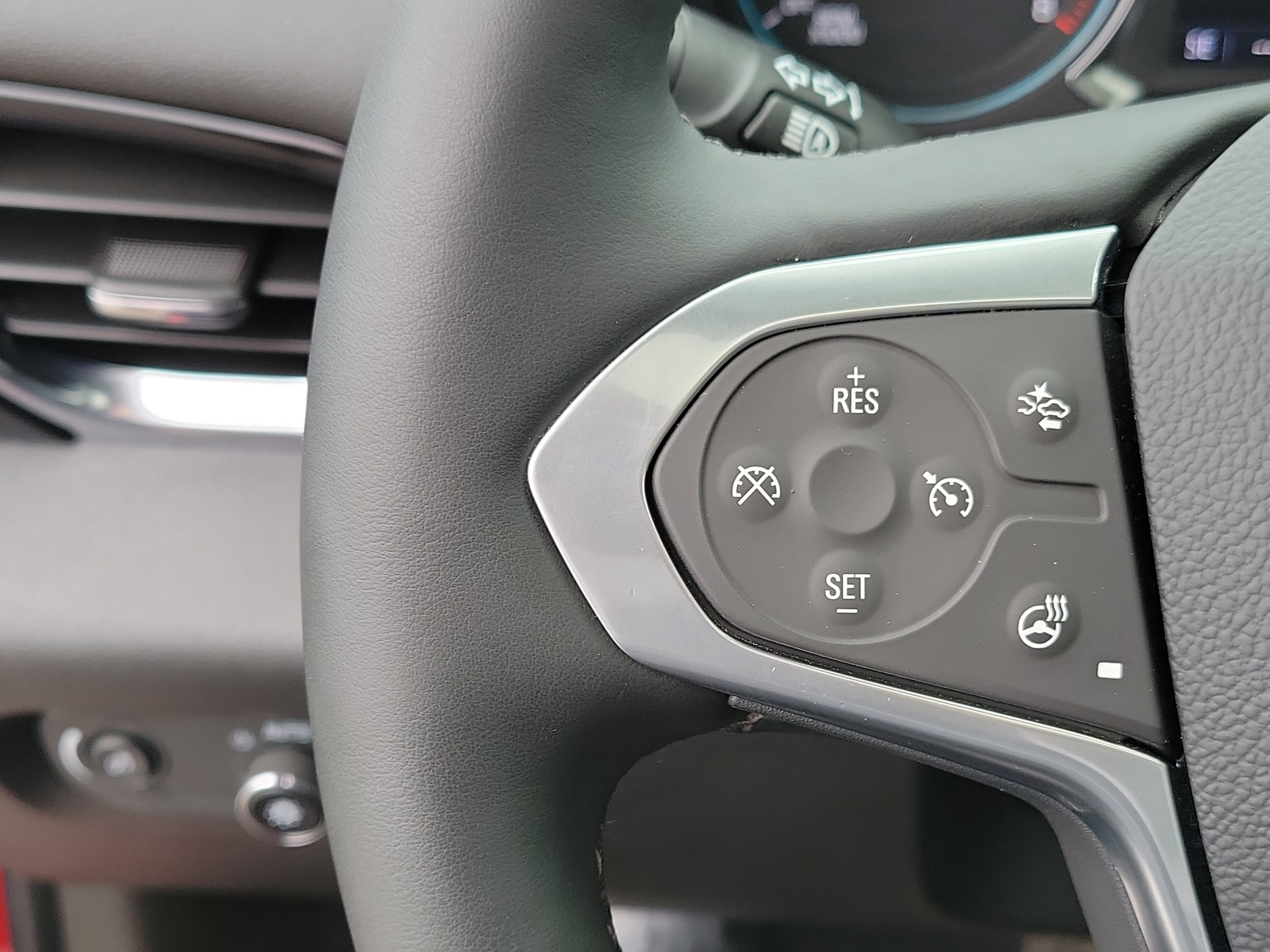 2023 Chevrolet Traverse RS - Photo 14