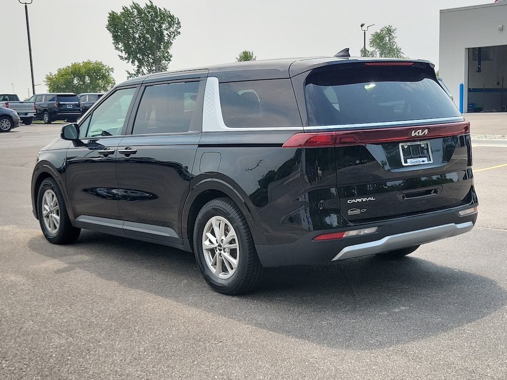 Used 2024 Kia Carnival MPV LX Seat Package MPV