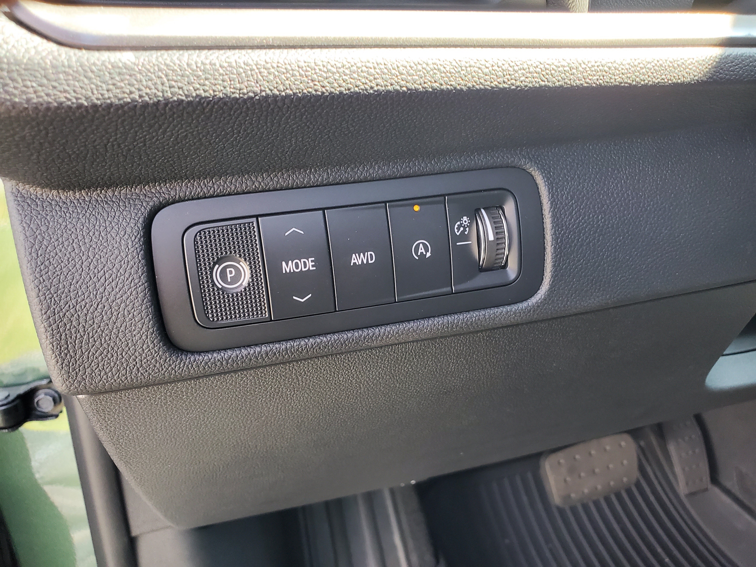 2027 Chevrolet Traverse LT - Photo 8