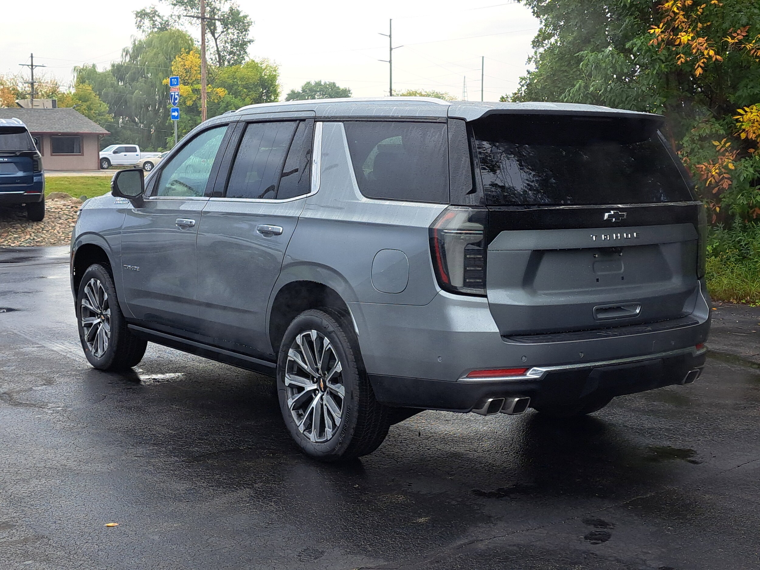 2025 Chevrolet Tahoe High Country photo 3