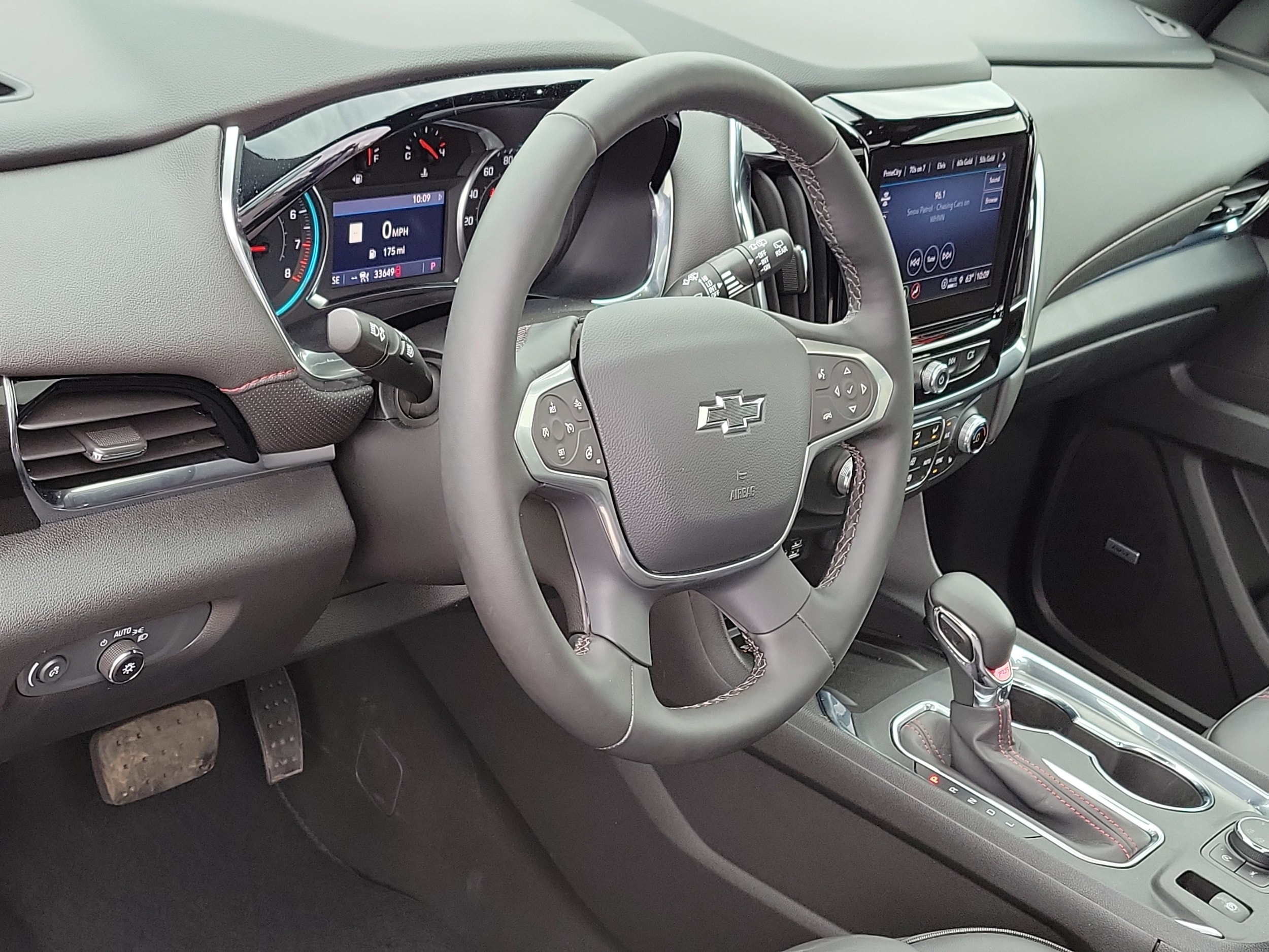 2023 Chevrolet Traverse RS - Photo 11