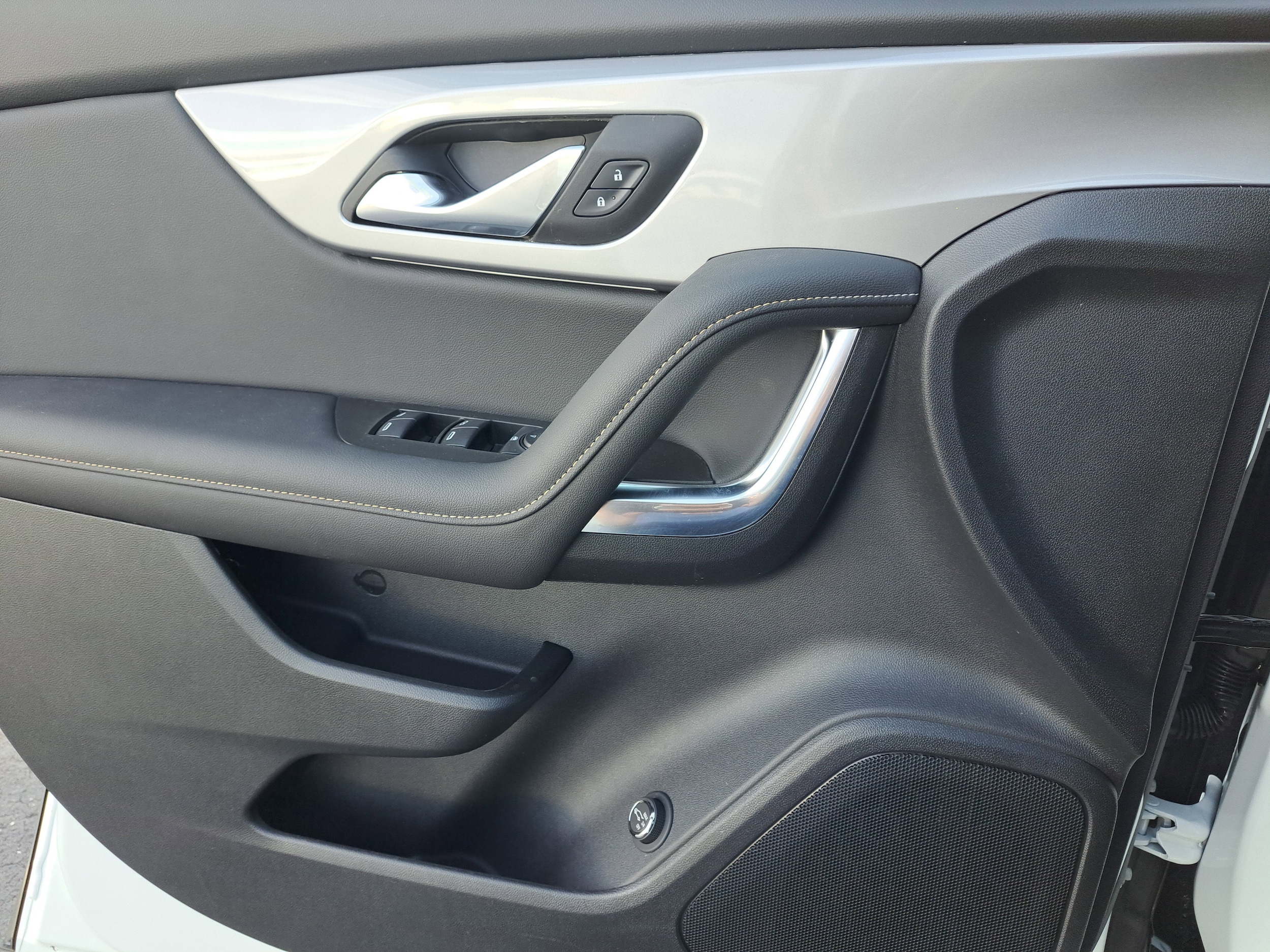 2025 Chevrolet Blazer 2LT - Photo 18