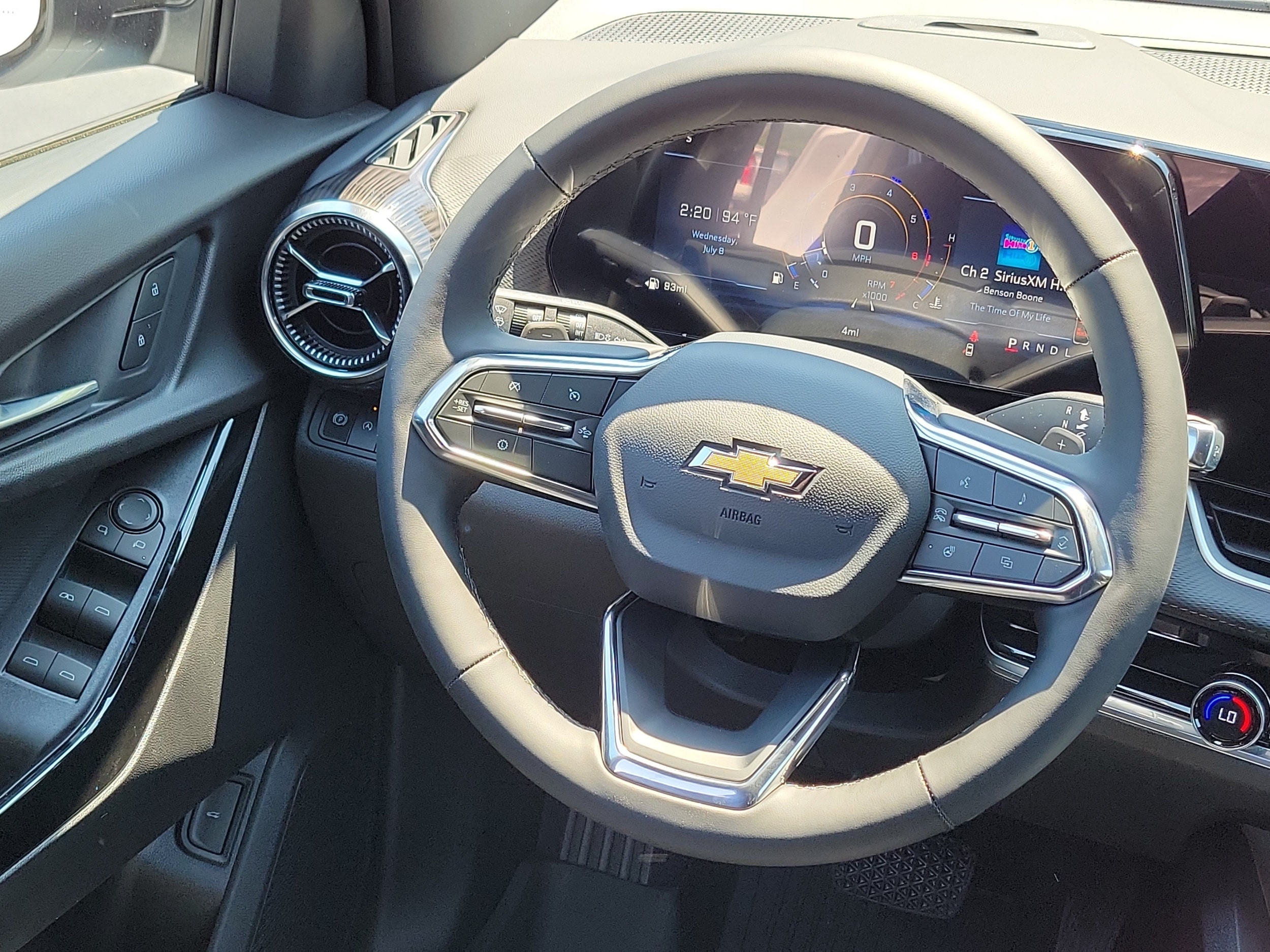 2027 Chevrolet Equinox LT - Photo 23