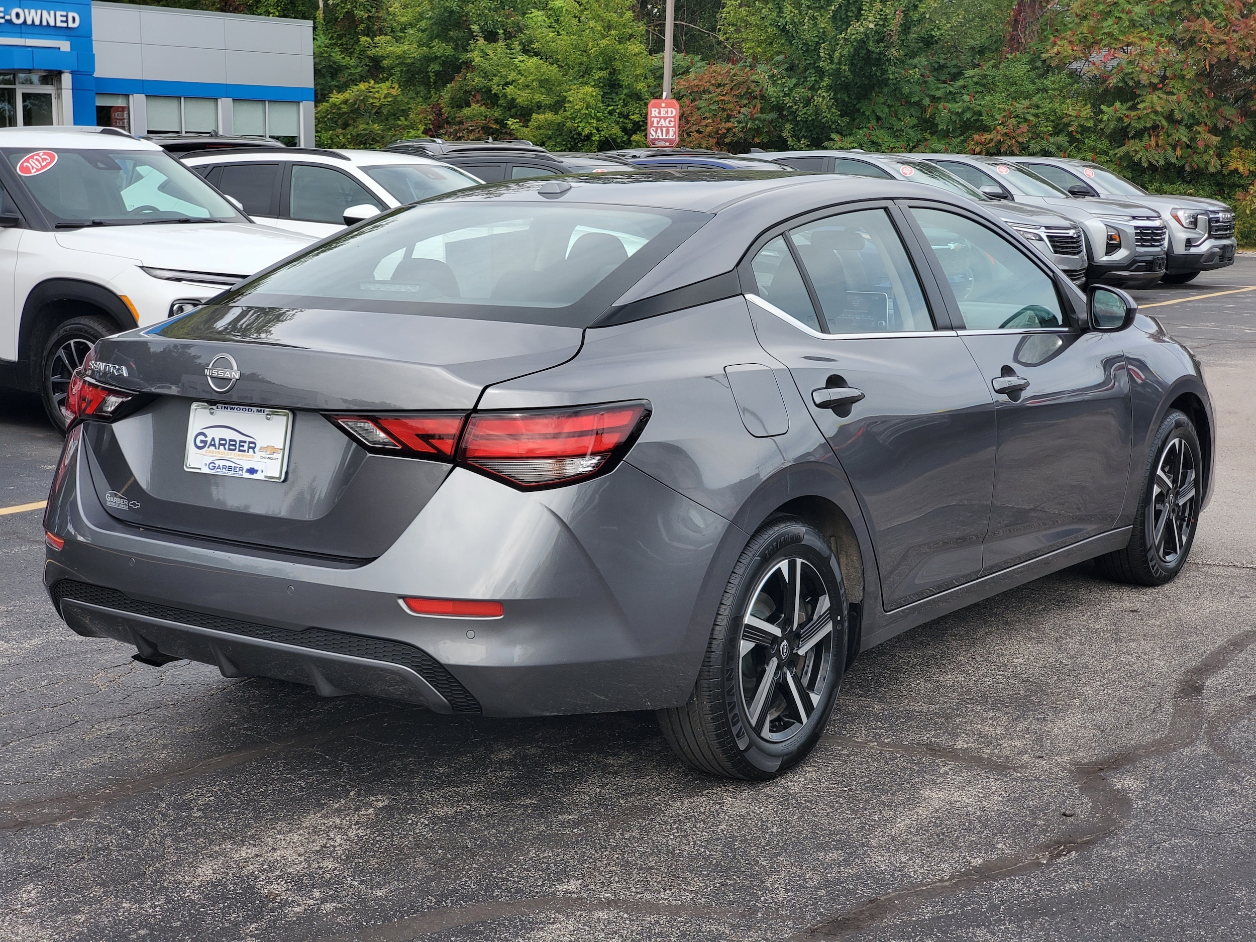 Used 2025 Nissan Sentra SV with VIN 3N1AB8CVXSY245789 for sale in Linwood, MI