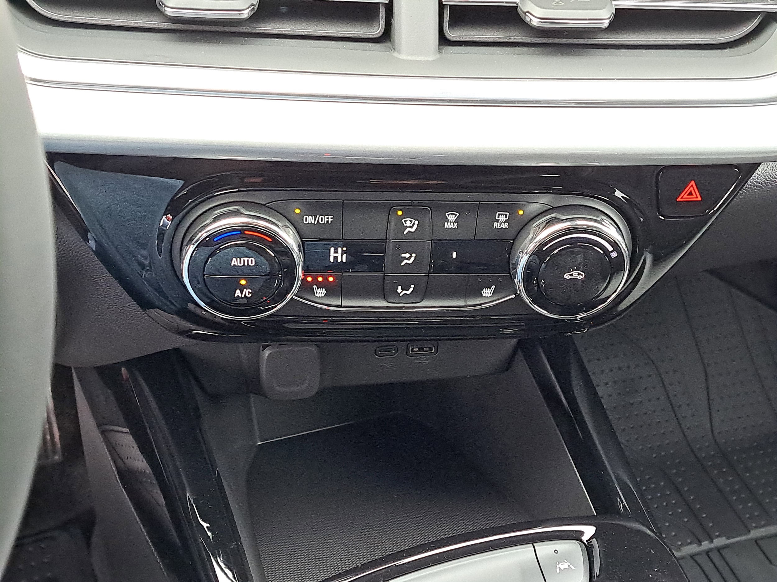 2026 Chevrolet Trax LT - Photo 15