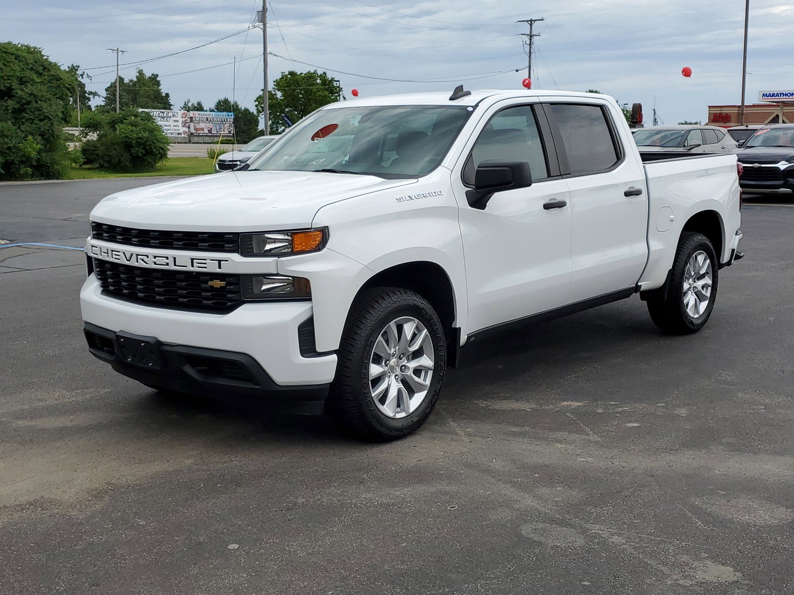 Used 2020 Chevrolet Silverado 1500 Custom with VIN 1GCUYBEF3LZ309951 for sale in Linwood, MI