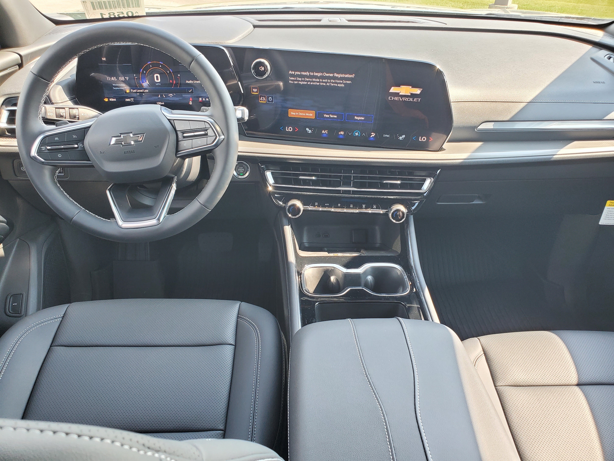2027 Chevrolet Traverse LT - Photo 22