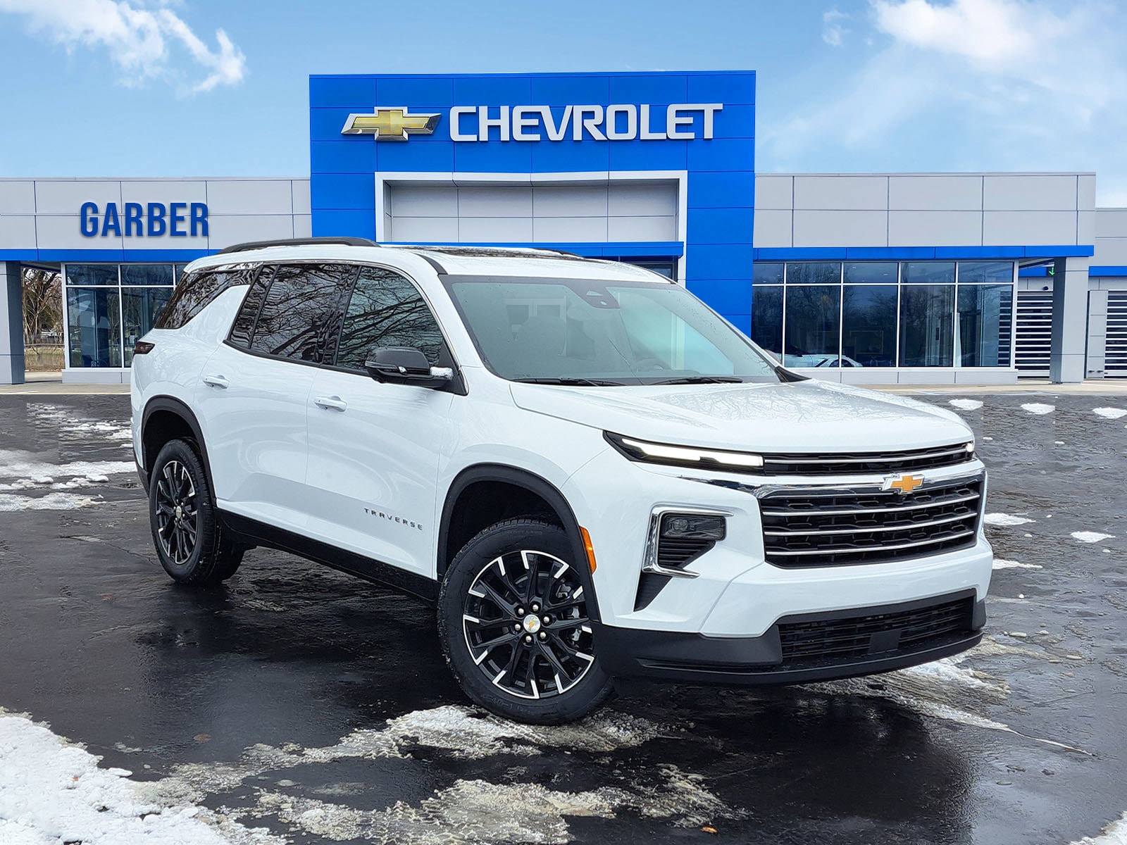 2026 Chevrolet Traverse LT's photo