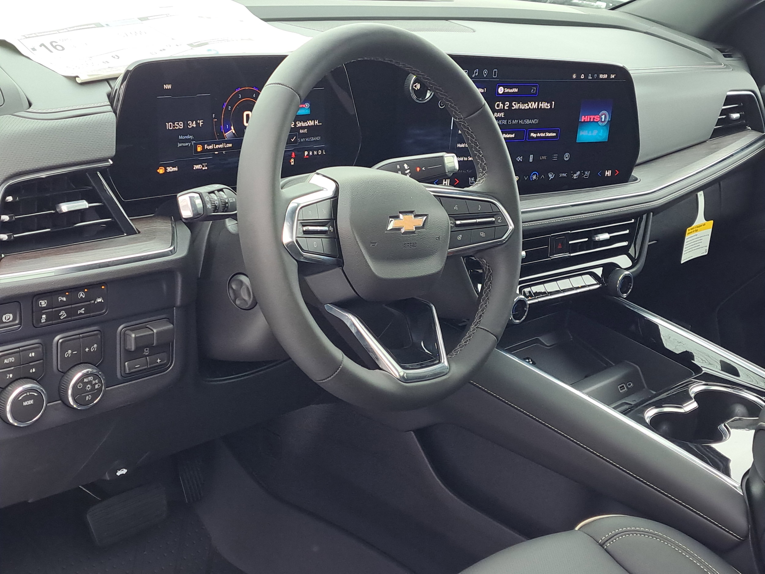 2026 Chevrolet Suburban Premier - Photo 11