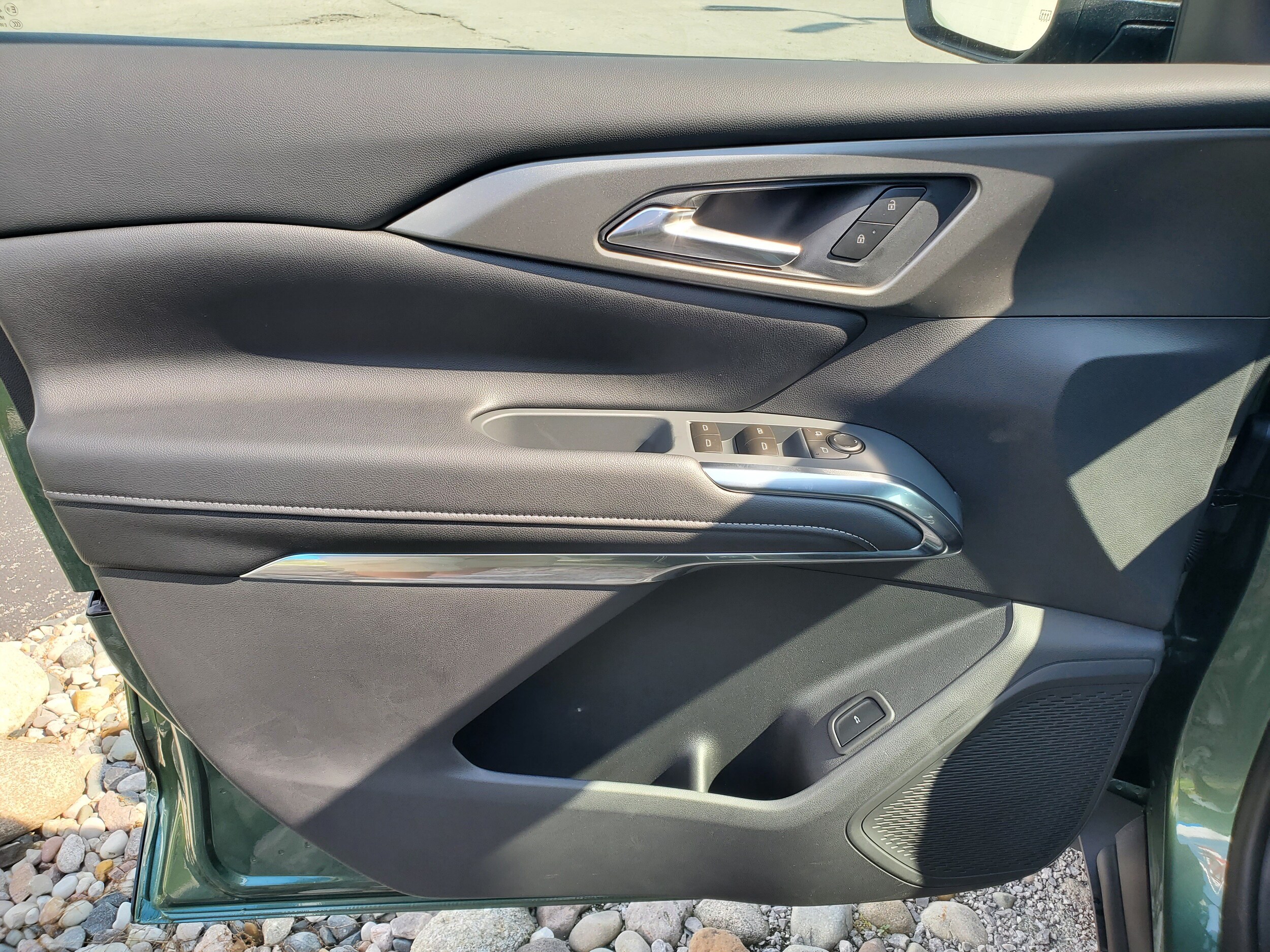 2027 Chevrolet Traverse LT - Photo 20