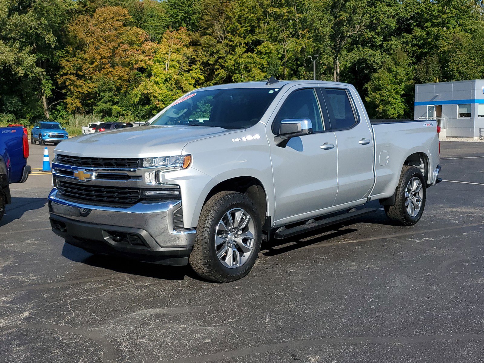 Certified 2022 Chevrolet Silverado 1500 Limited LT with VIN 1GCRYJEK8NZ205276 for sale in Linwood, MI