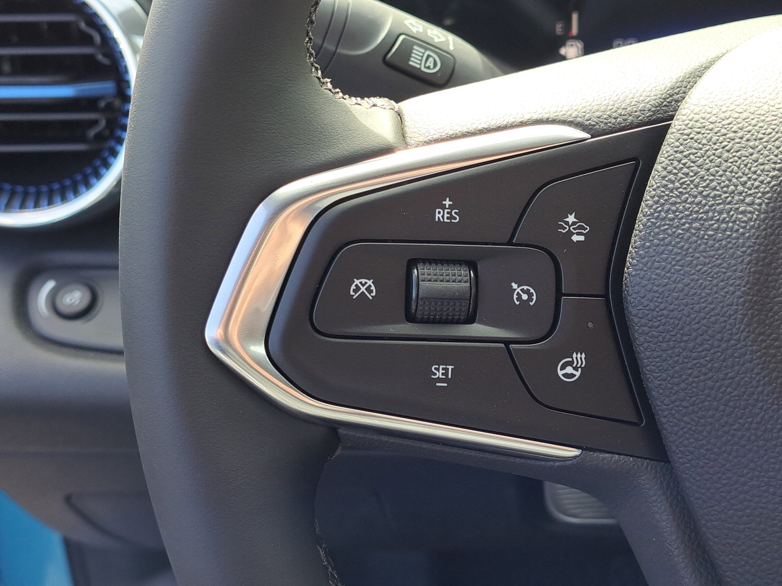 2026 Chevrolet Trax LT - Photo 9