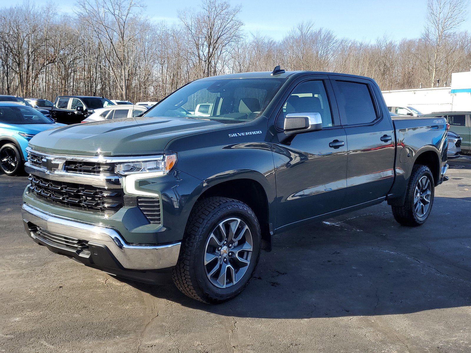 2025 Chevrolet Silverado 1500 LT photo 2