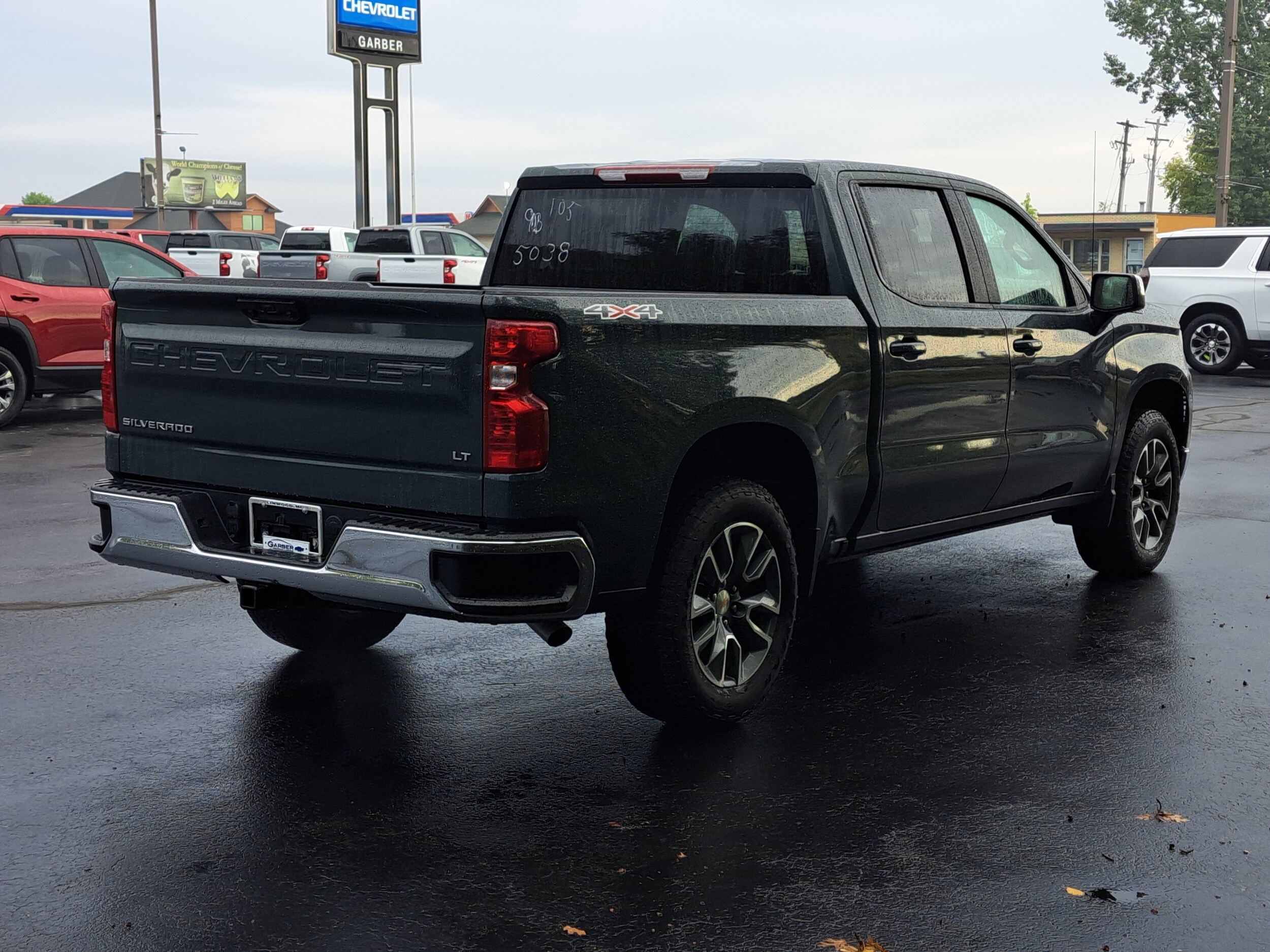 2026 Chevrolet Silverado 1500 LT photo 4