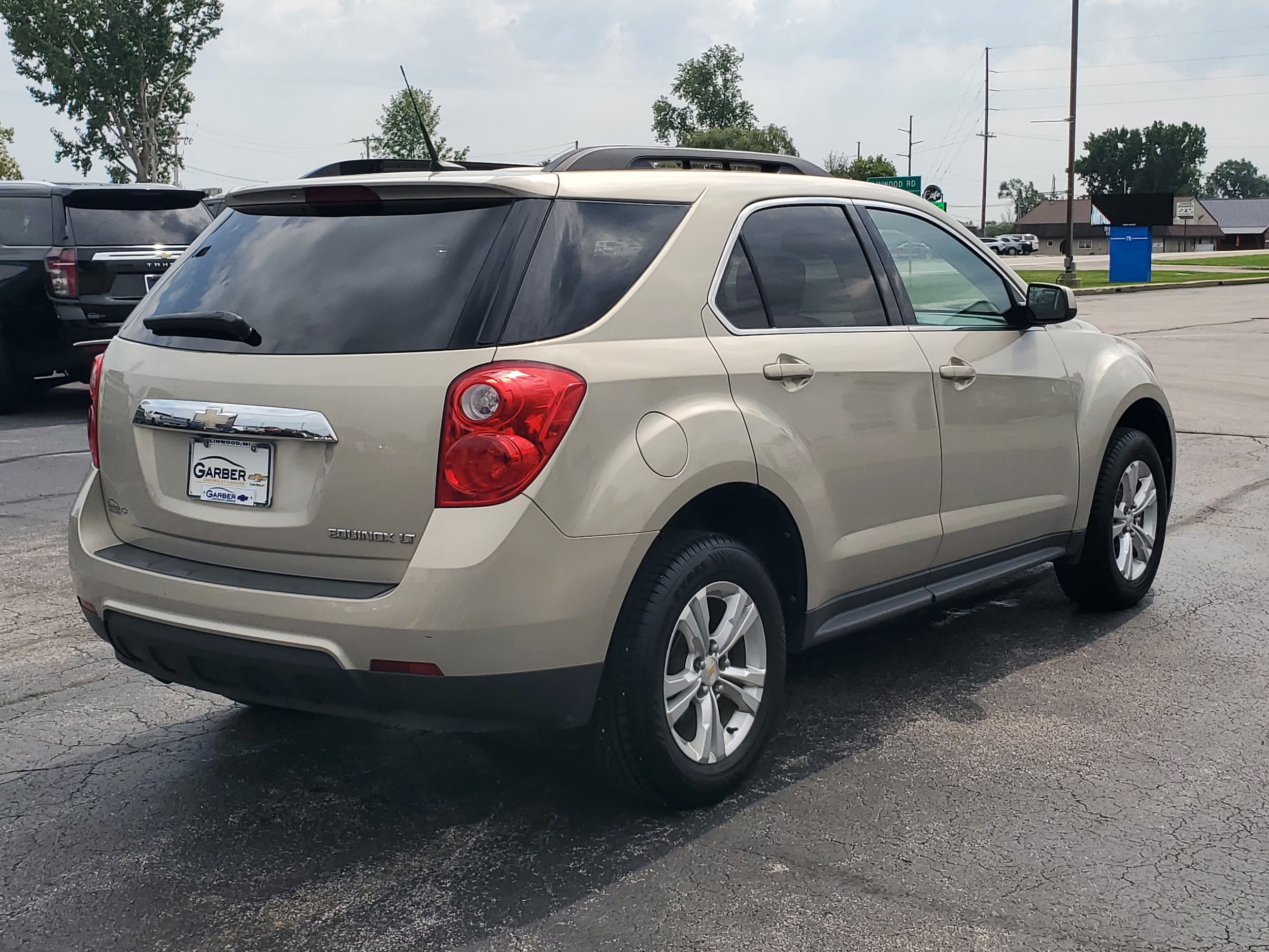 Used 2011 Chevrolet Equinox 1LT with VIN 2CNALDEC2B6473216 for sale in Linwood, MI