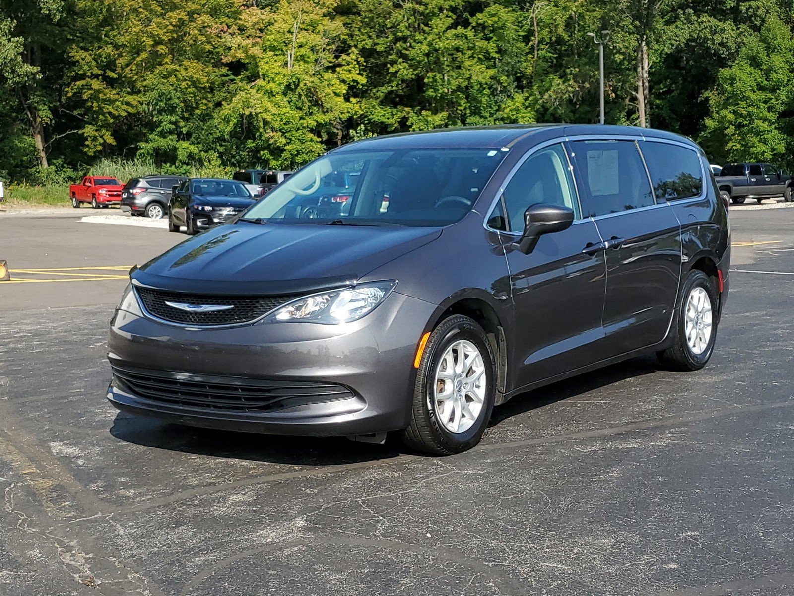 Used 2019 Chrysler Pacifica LX with VIN 2C4RC1CG3KR582195 for sale in Linwood, MI