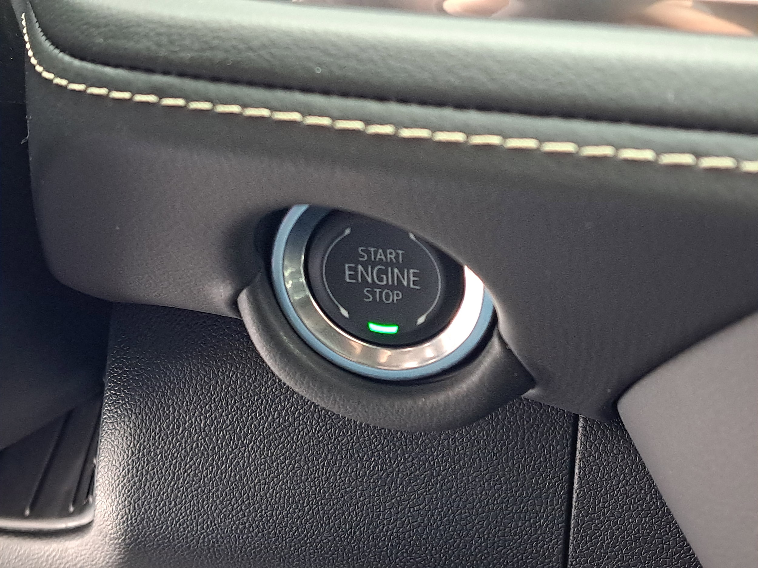 2026 Chevrolet Suburban Premier - Photo 16