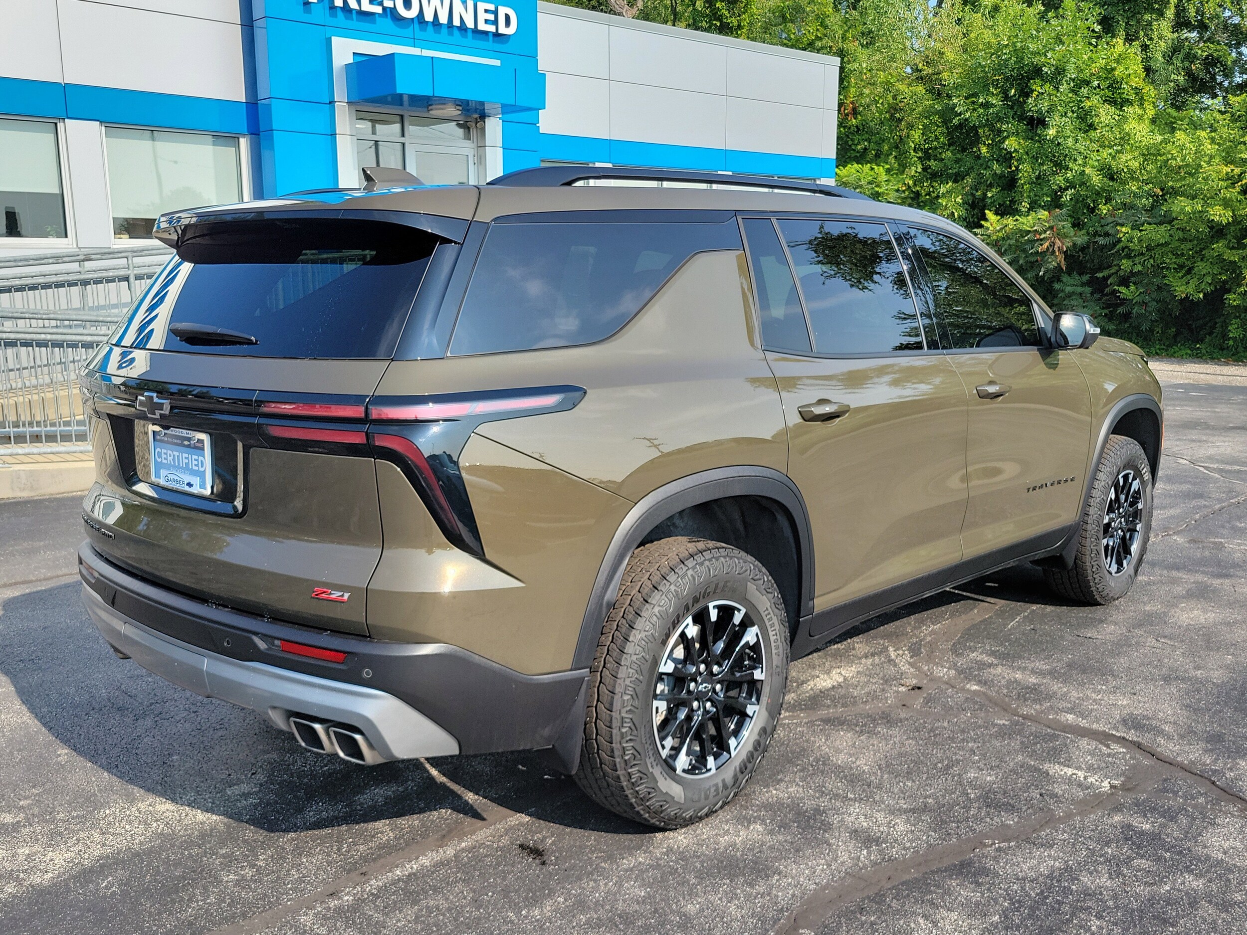 2024 Chevrolet Traverse Z71 photo 3