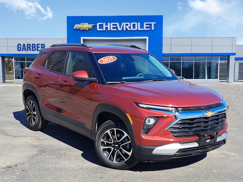 Used 2025 Chevrolet Trailblazer LT SUV