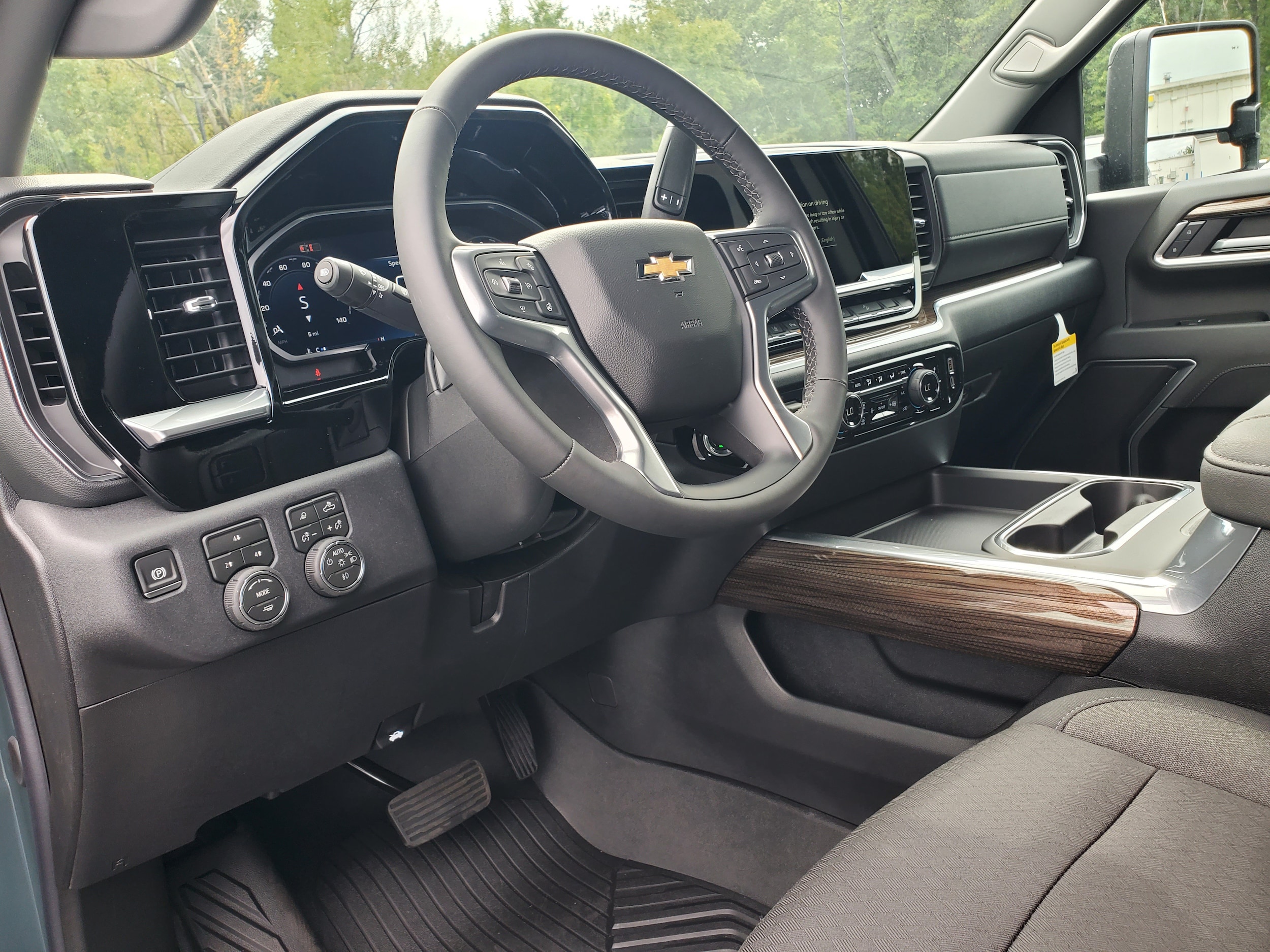 2026 Chevrolet Silverado 3500 HD LT - Photo 7