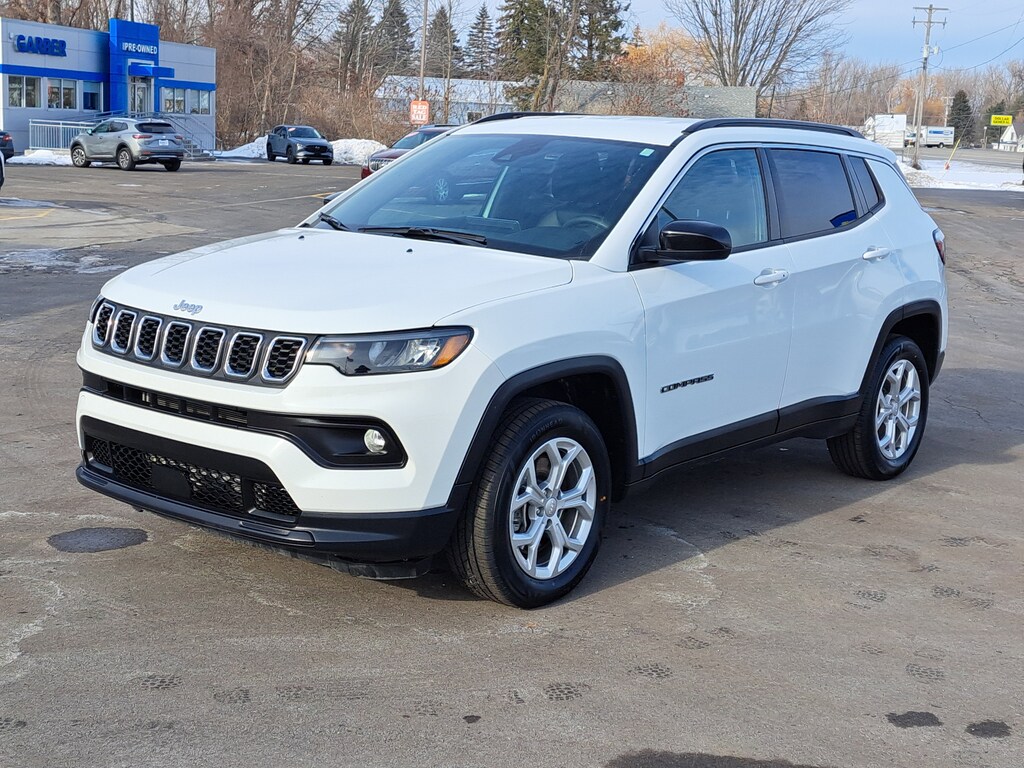 Used 2024 Jeep Compass Latitude SUV