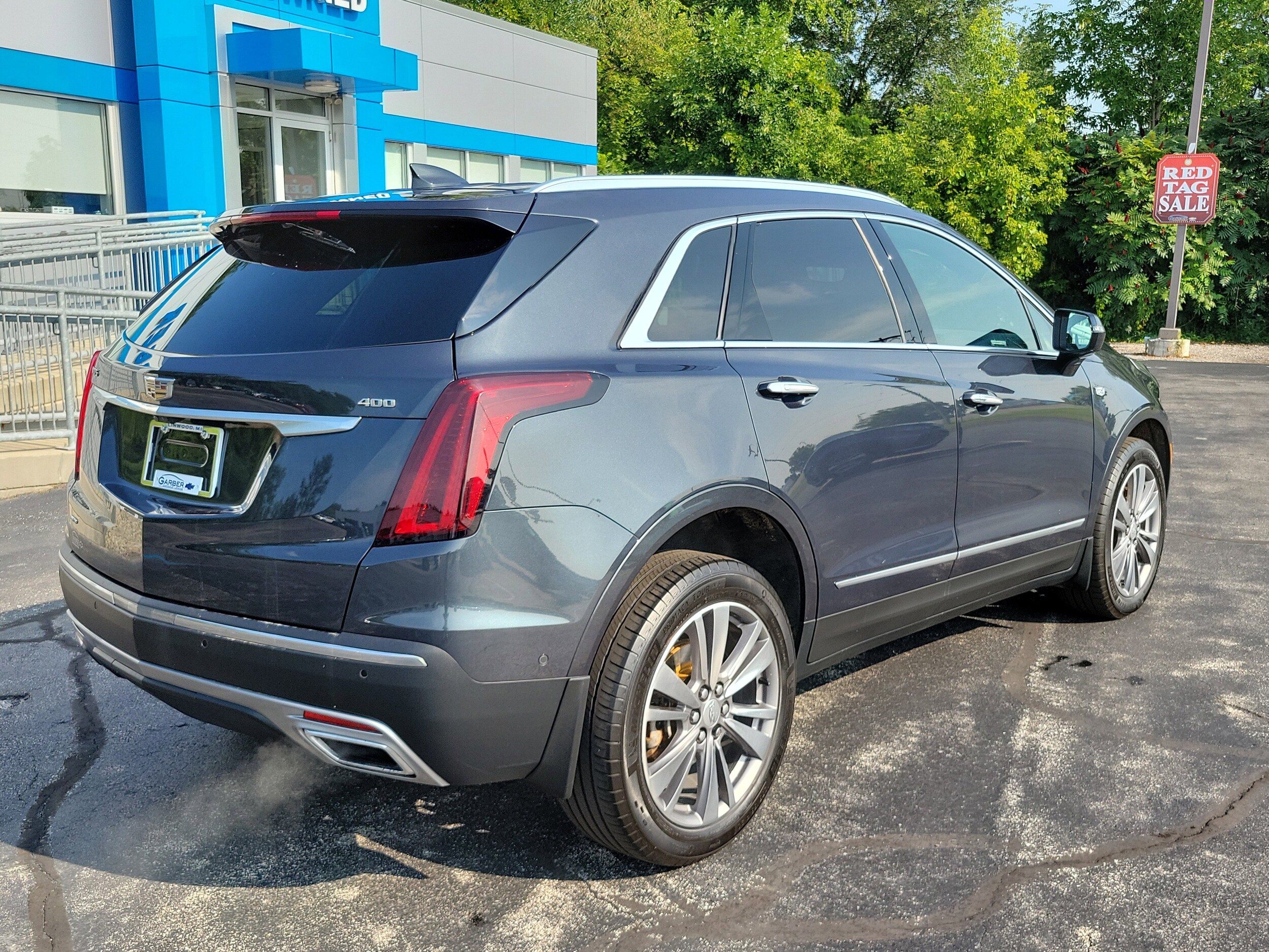 2021 Cadillac XT5 Premium Luxury photo 3