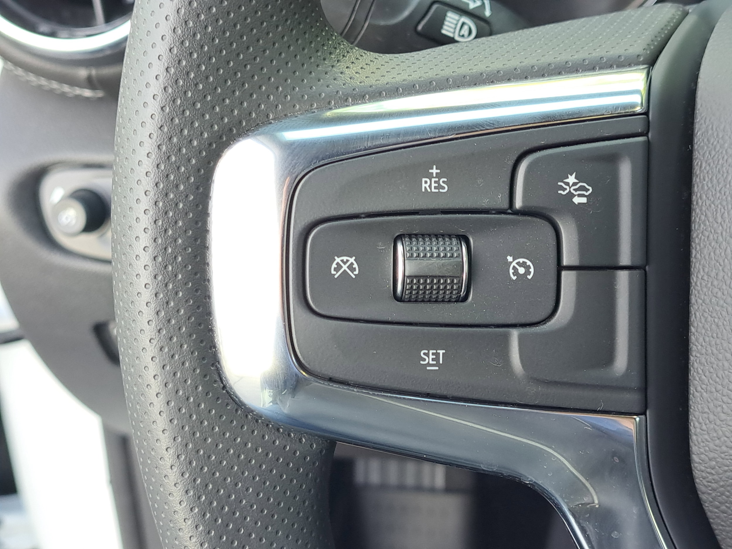 2025 Chevrolet Blazer 2LT - Photo 11