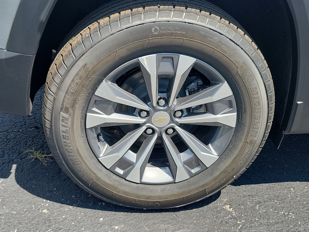 New 2027 Chevrolet Equinox LT SUV