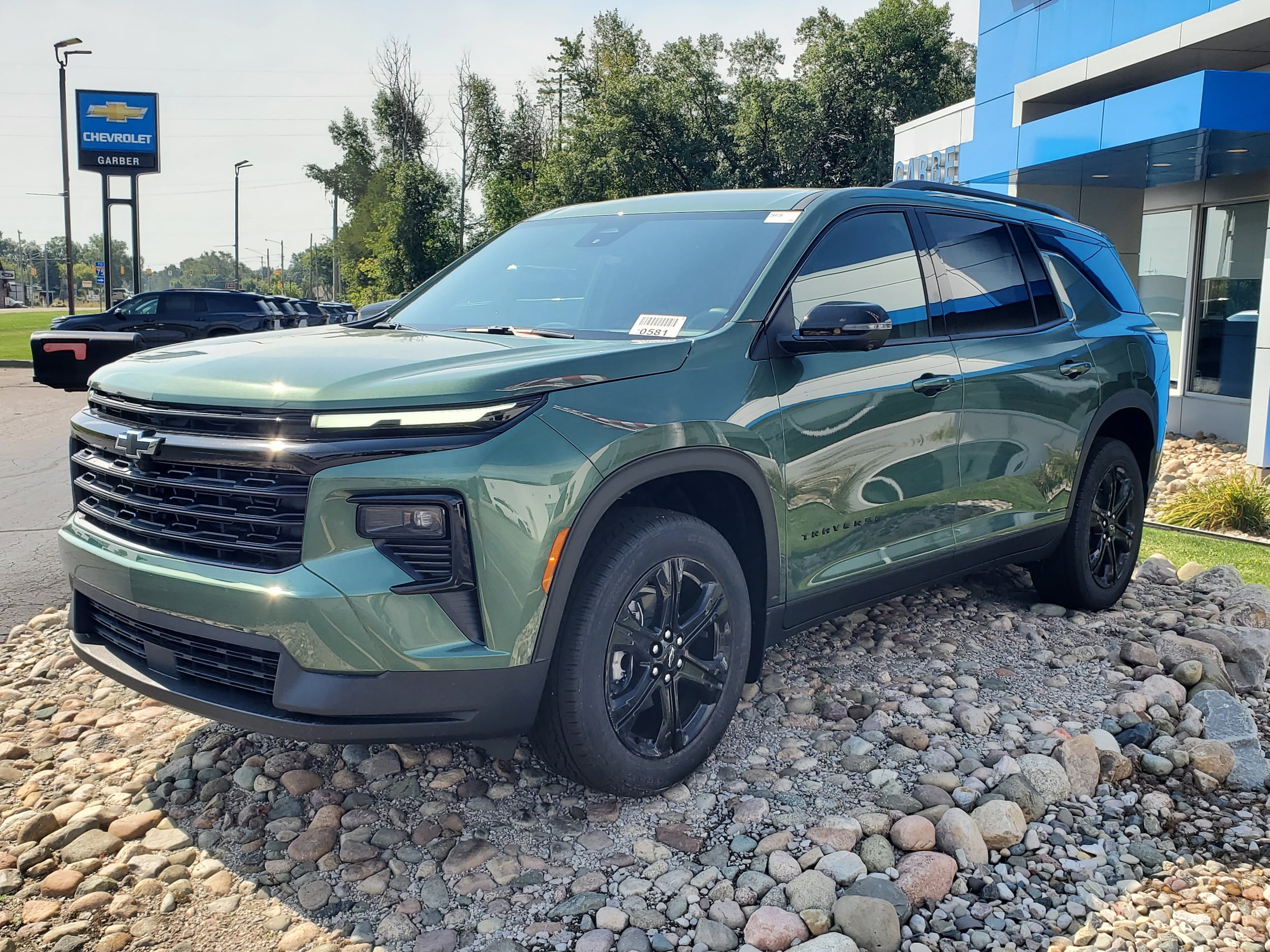 2027 Chevrolet Traverse LT - Photo 4
