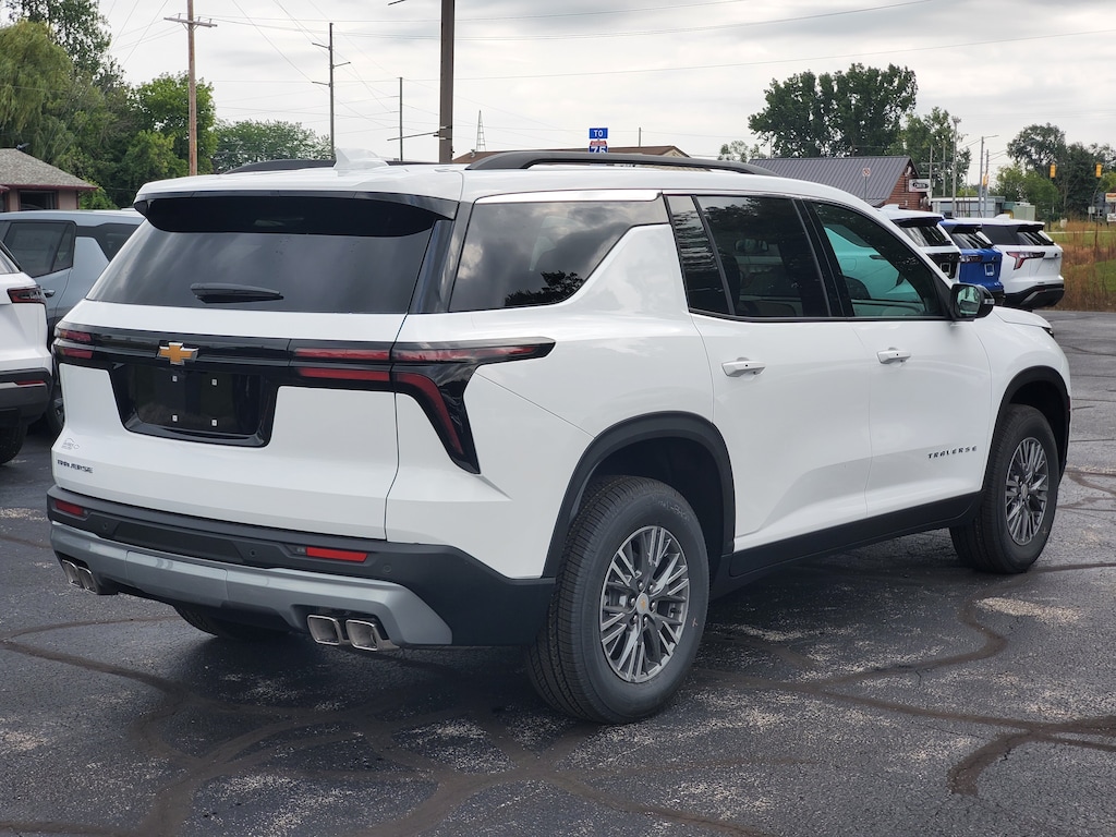 New 2027 Chevrolet Traverse LT SUV