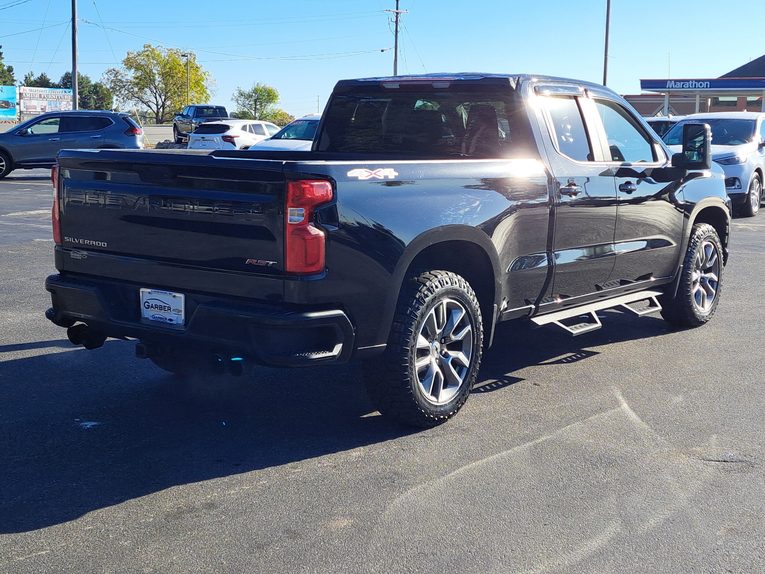 2020 Chevrolet Silverado 1500 RST photo 3